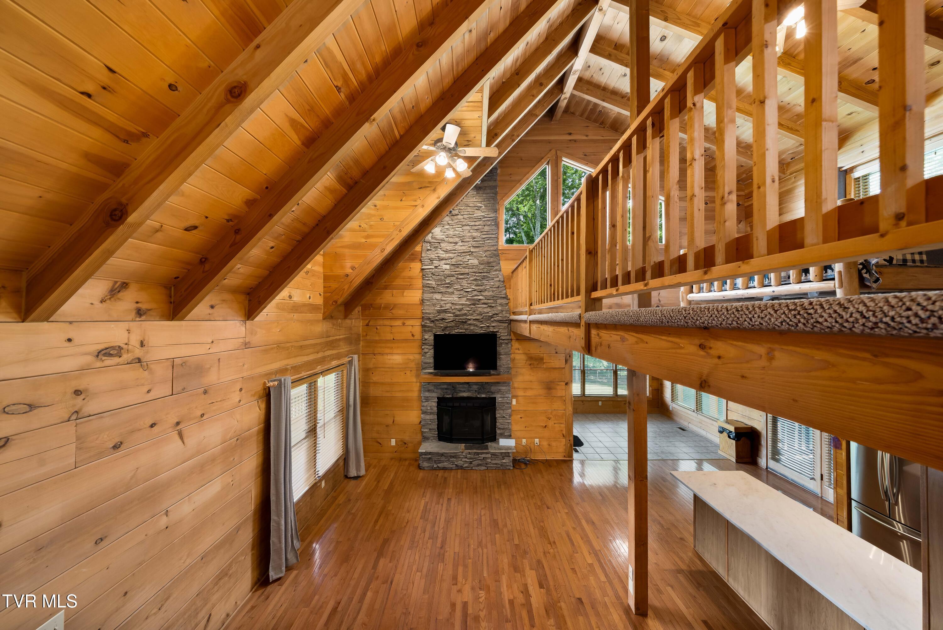 104 Crestwood Drive