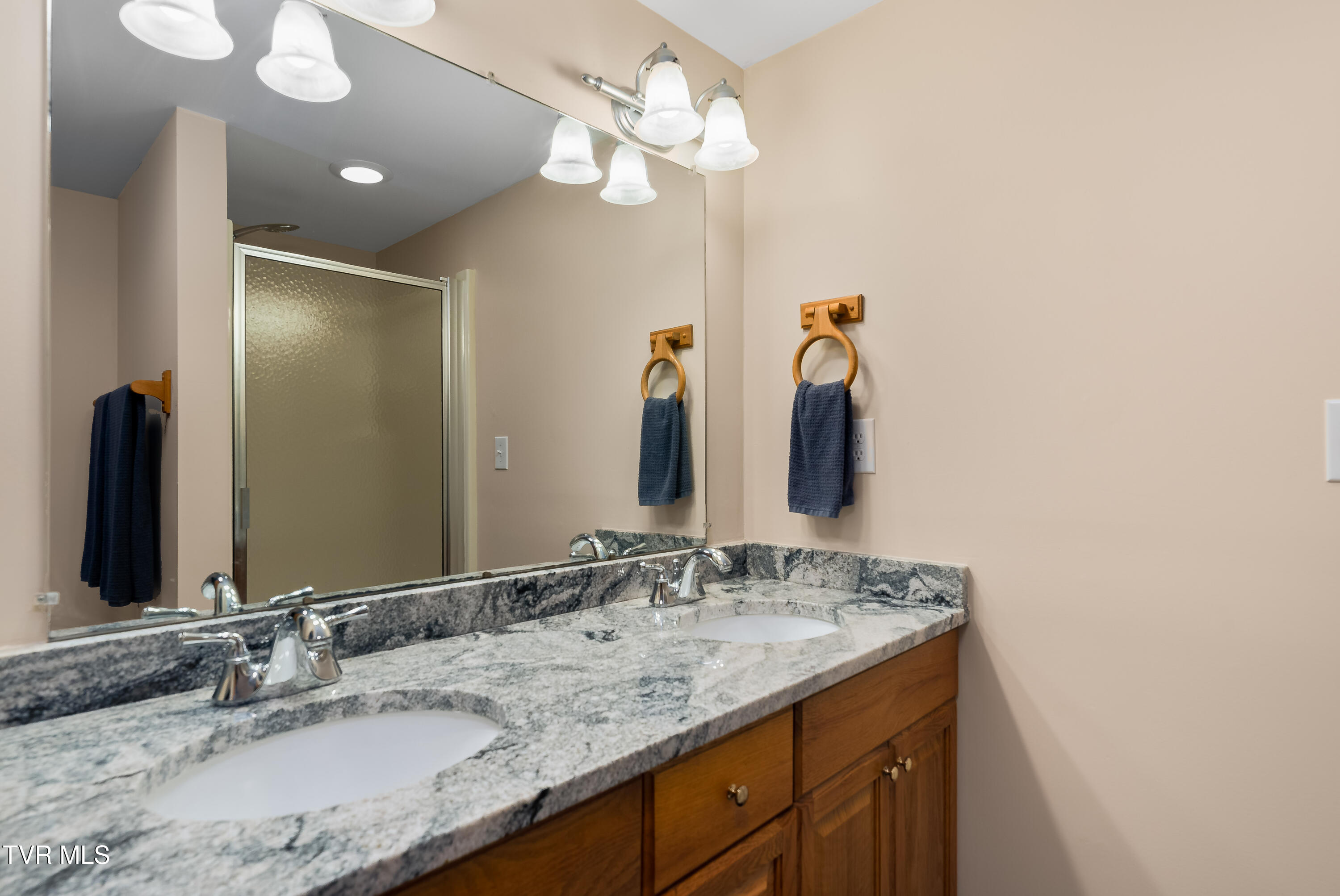 104 Crestwood Drive