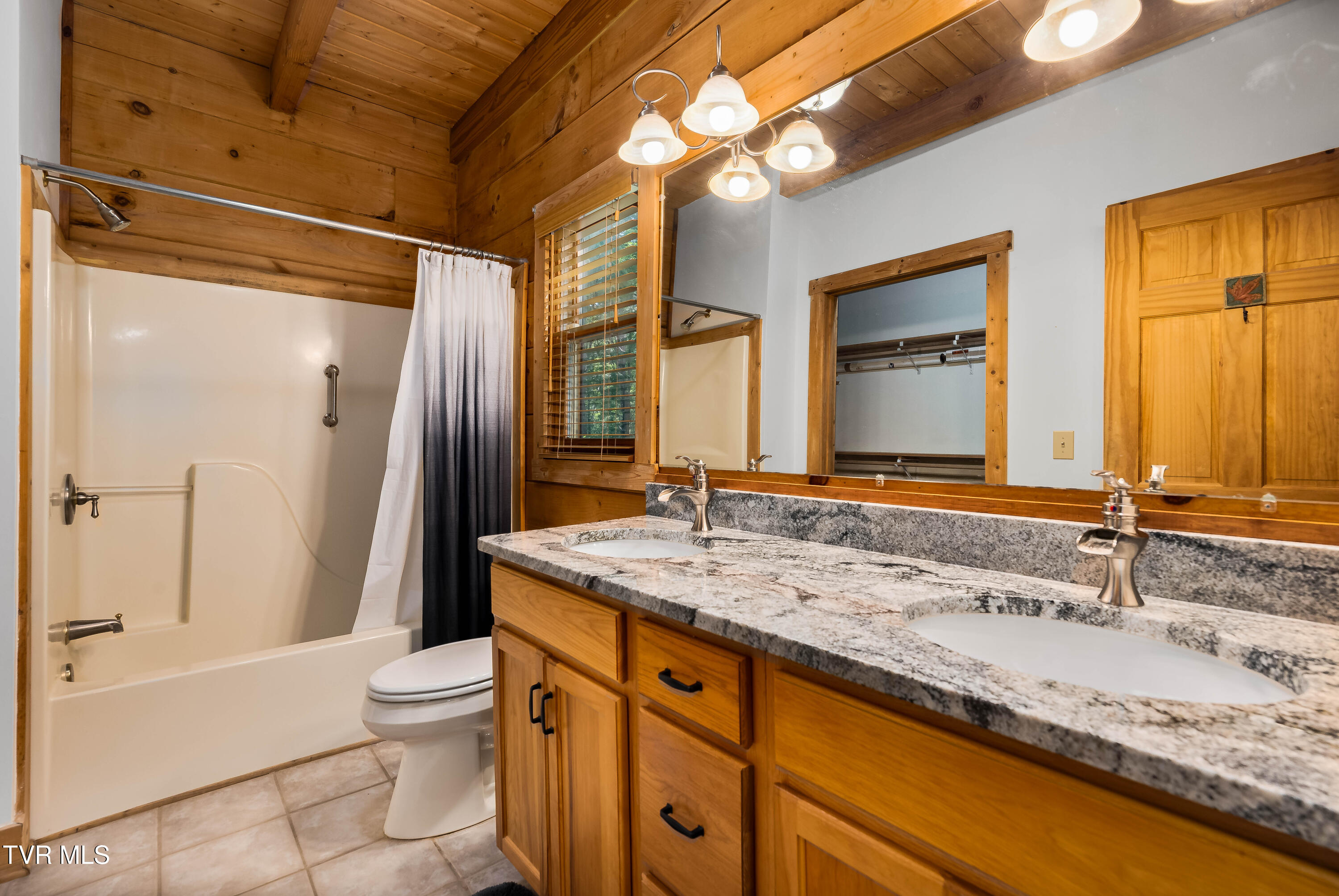 104 Crestwood Drive