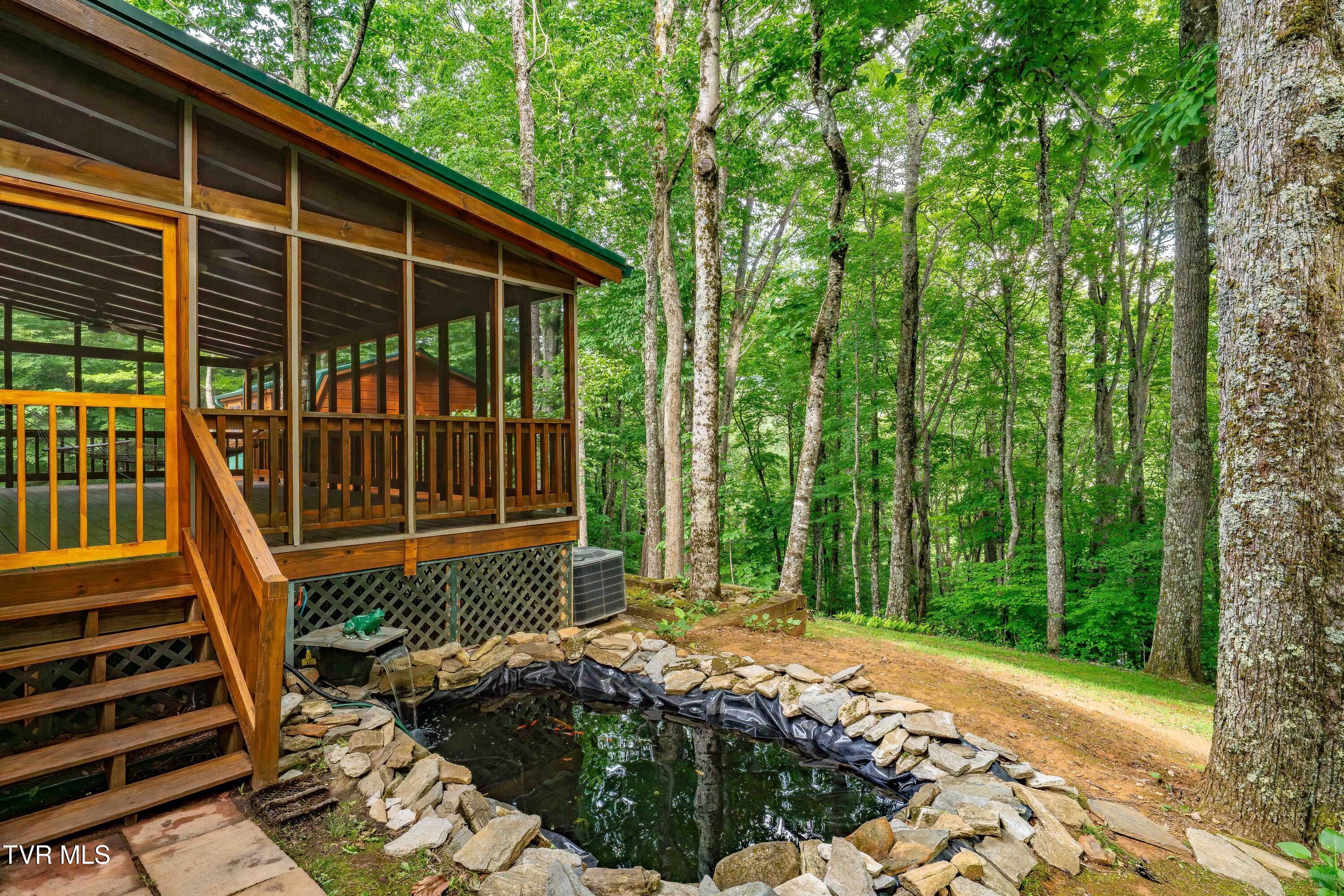 104 Crestwood Drive