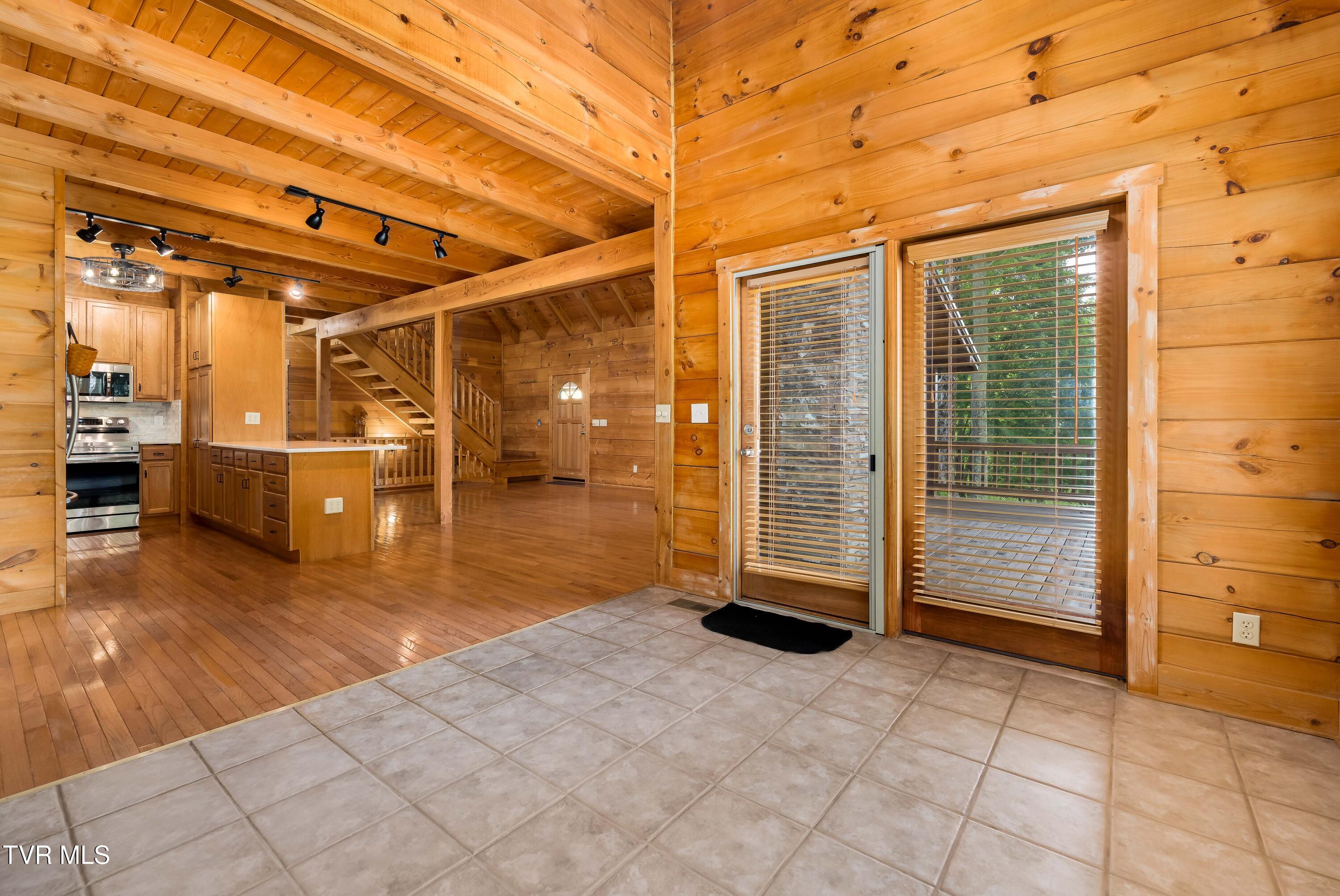 104 Crestwood Drive