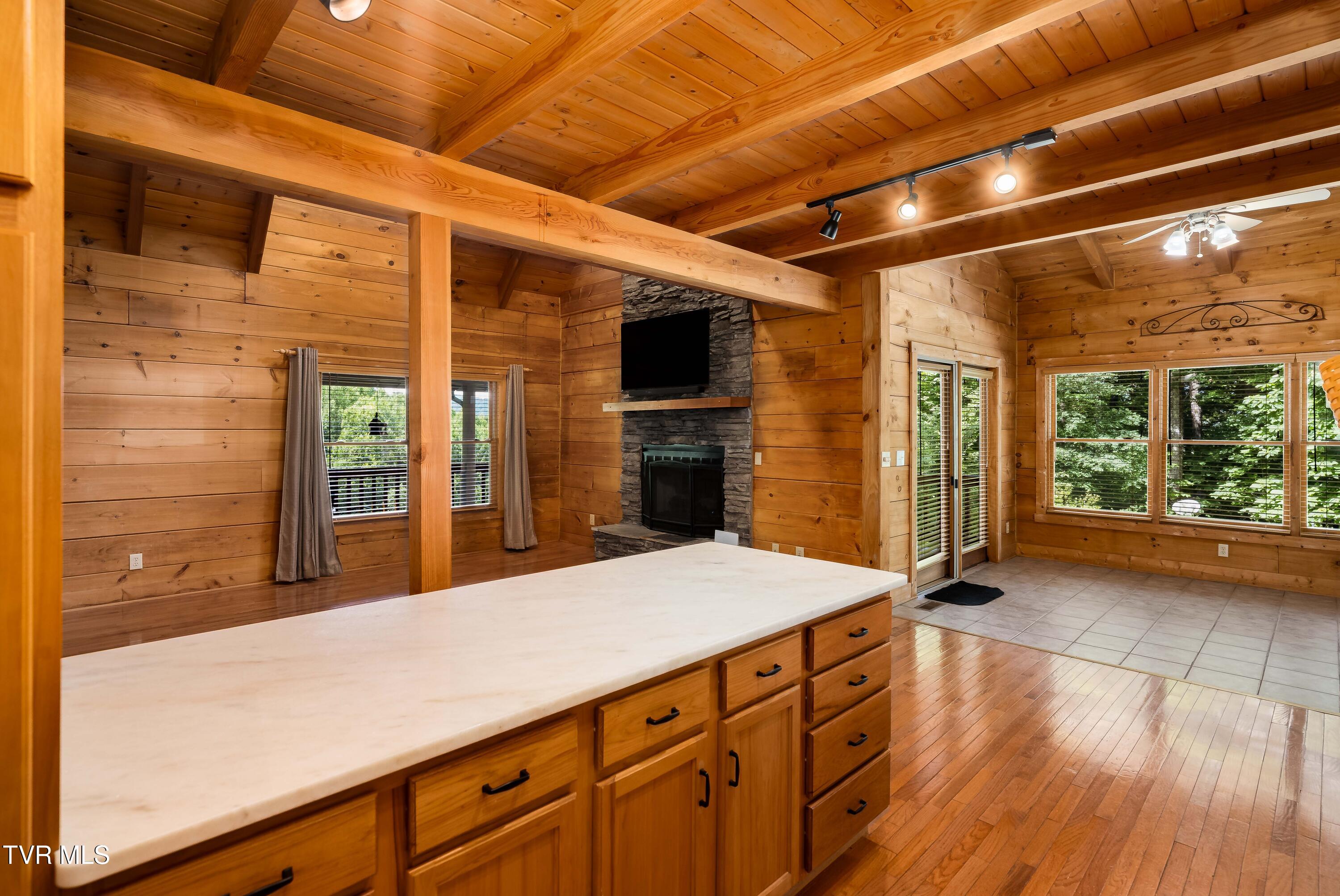 104 Crestwood Drive