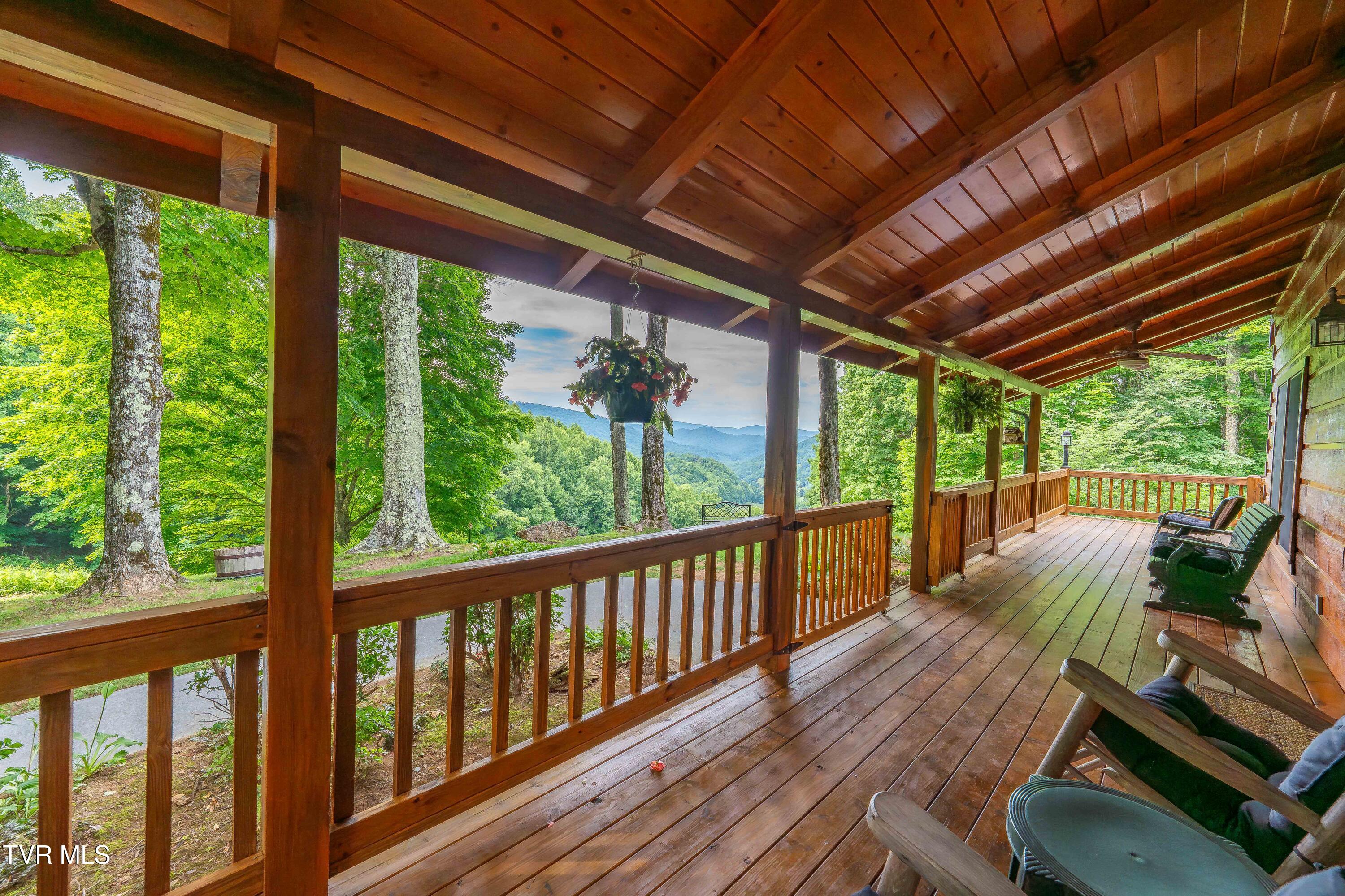 104 Crestwood Drive