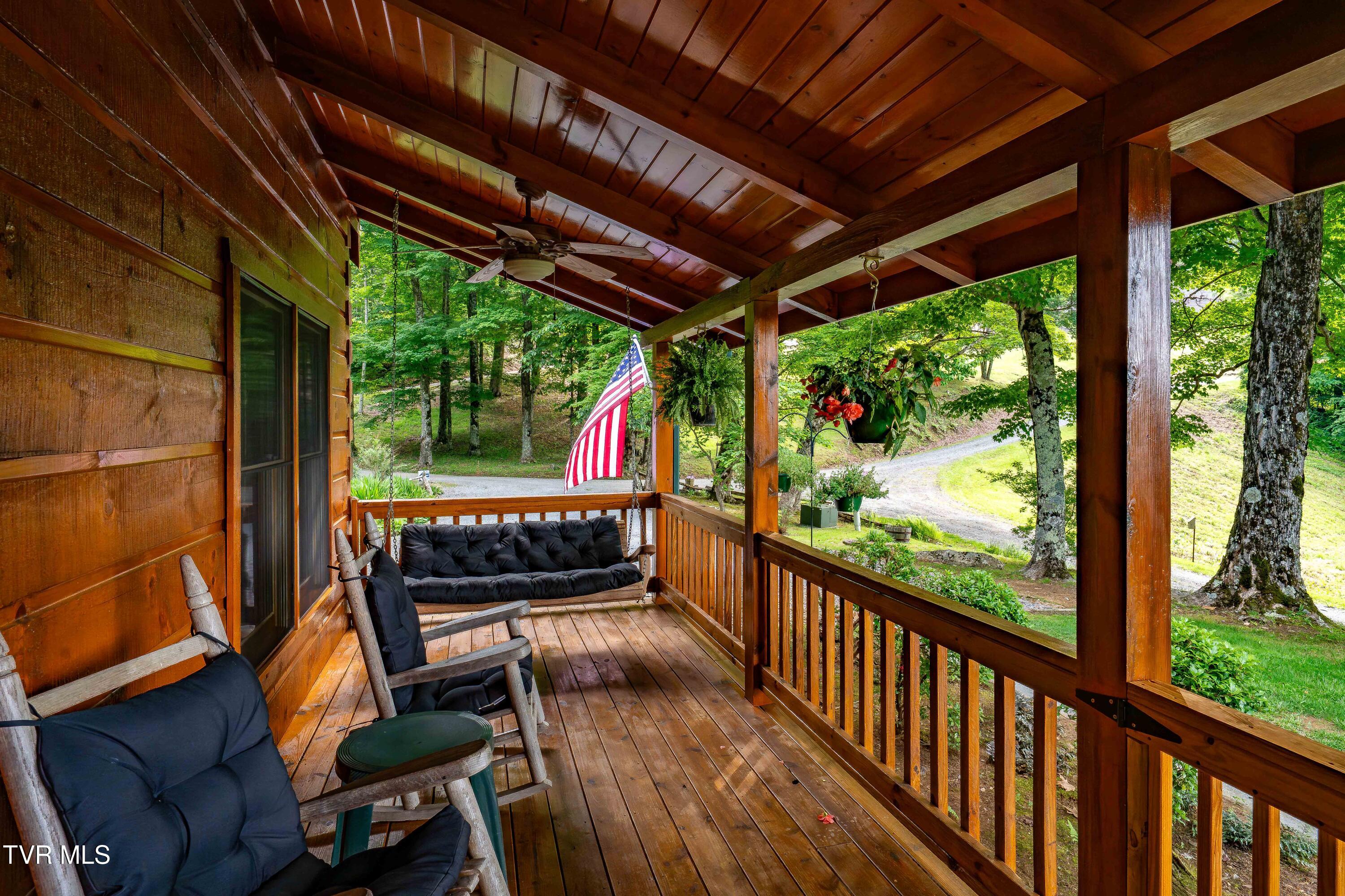 104 Crestwood Drive