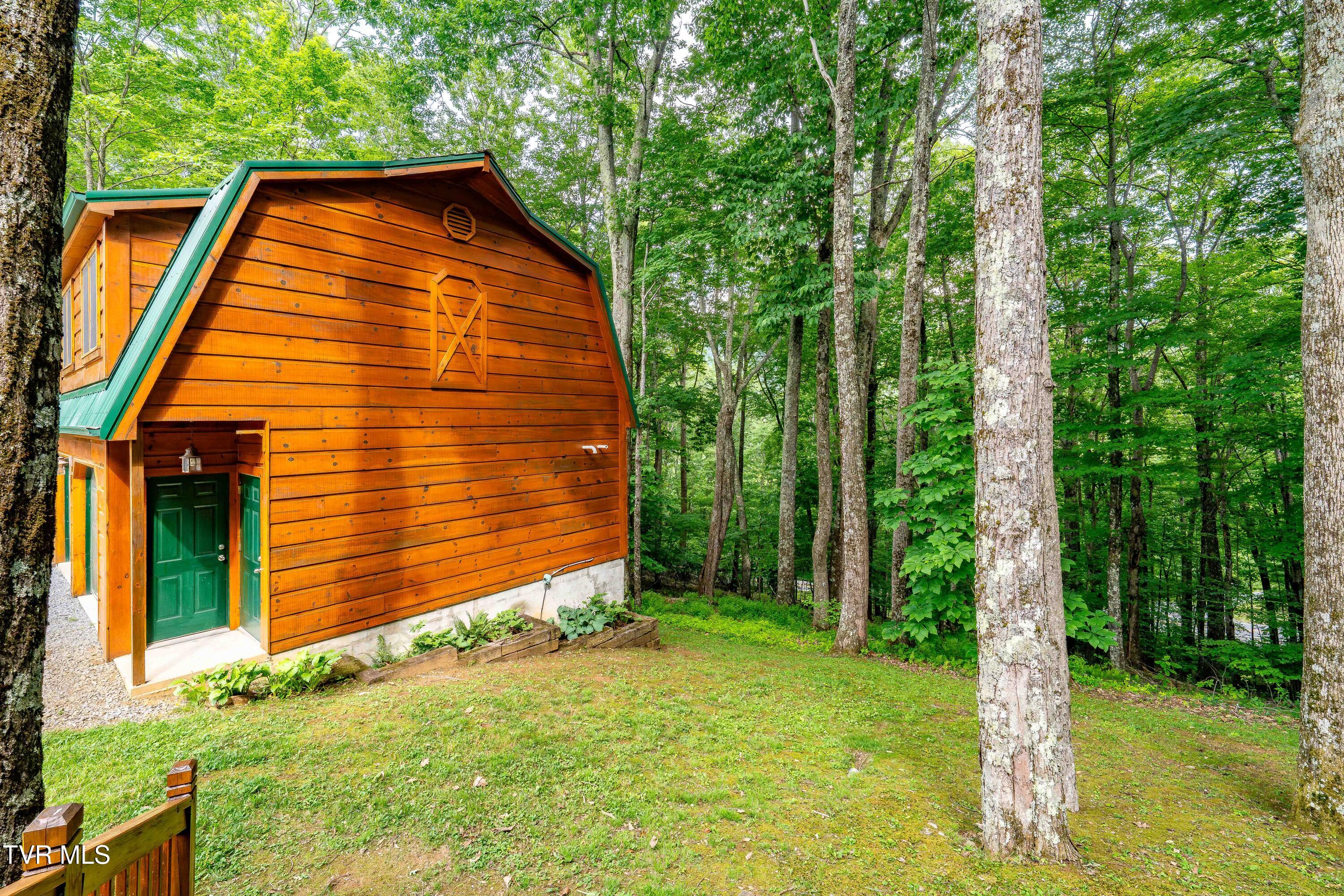 104 Crestwood Drive