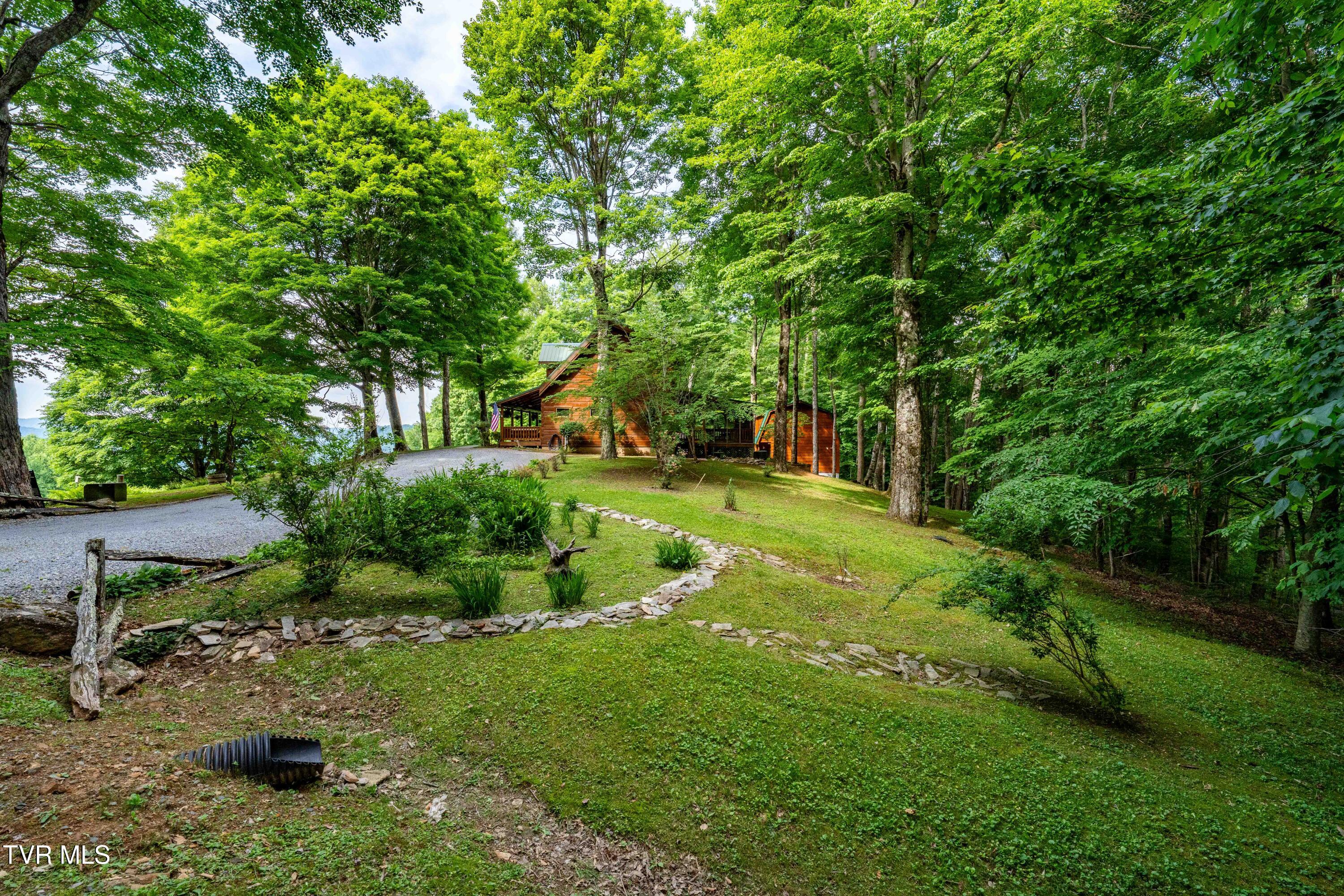 104 Crestwood Drive