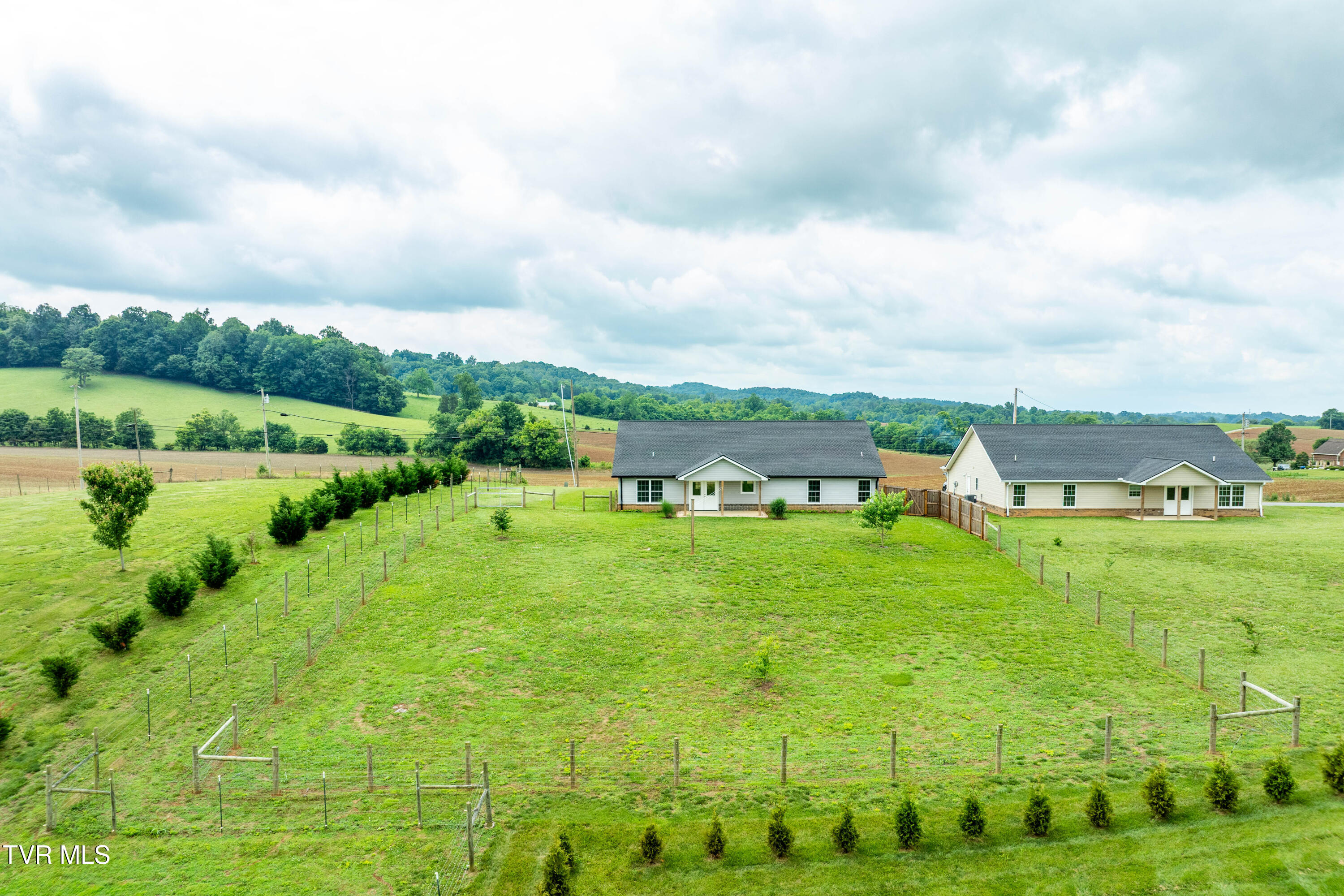 595 Pleasant Valley Road