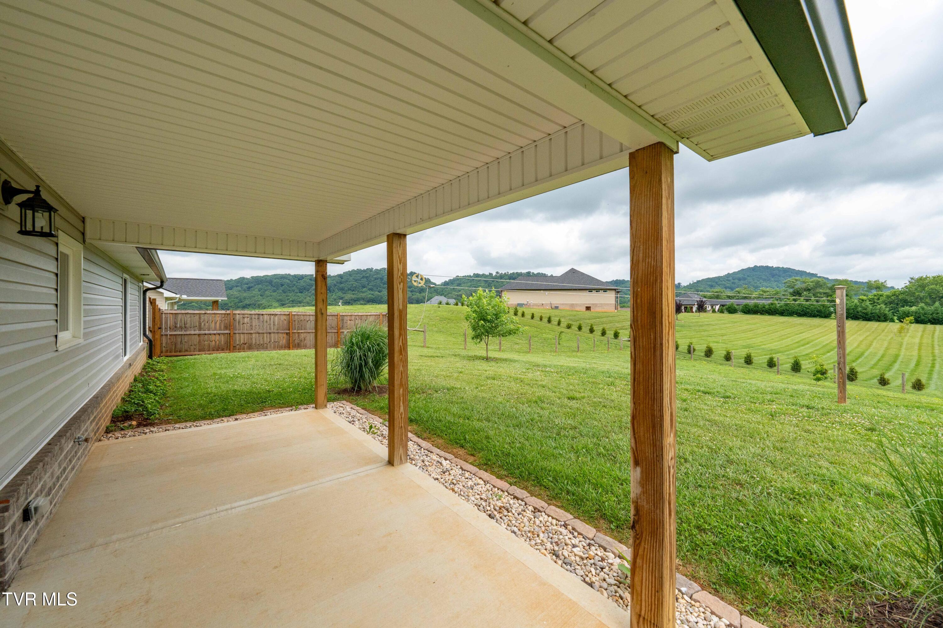 595 Pleasant Valley Road