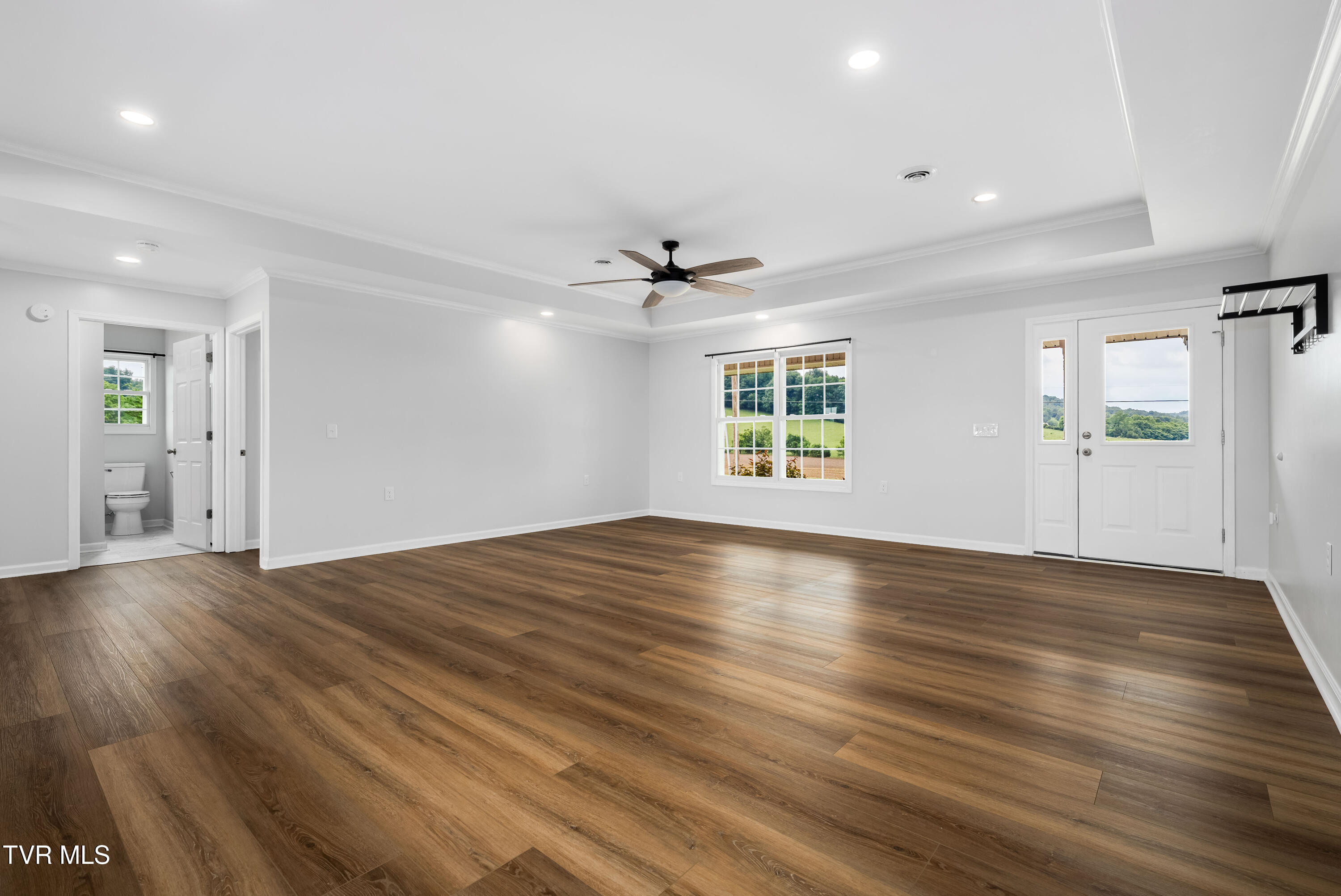 595 Pleasant Valley Road
