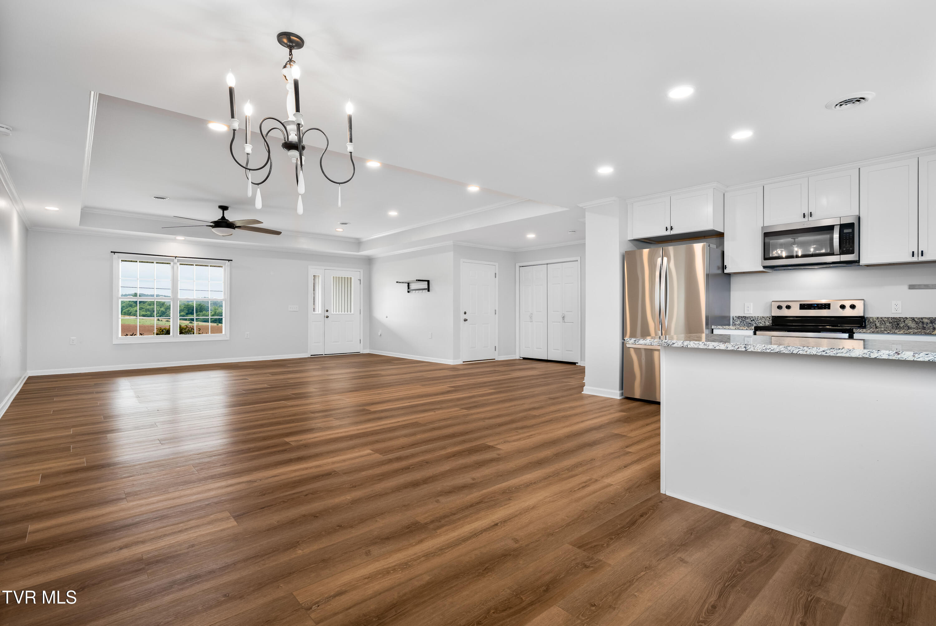 595 Pleasant Valley Road