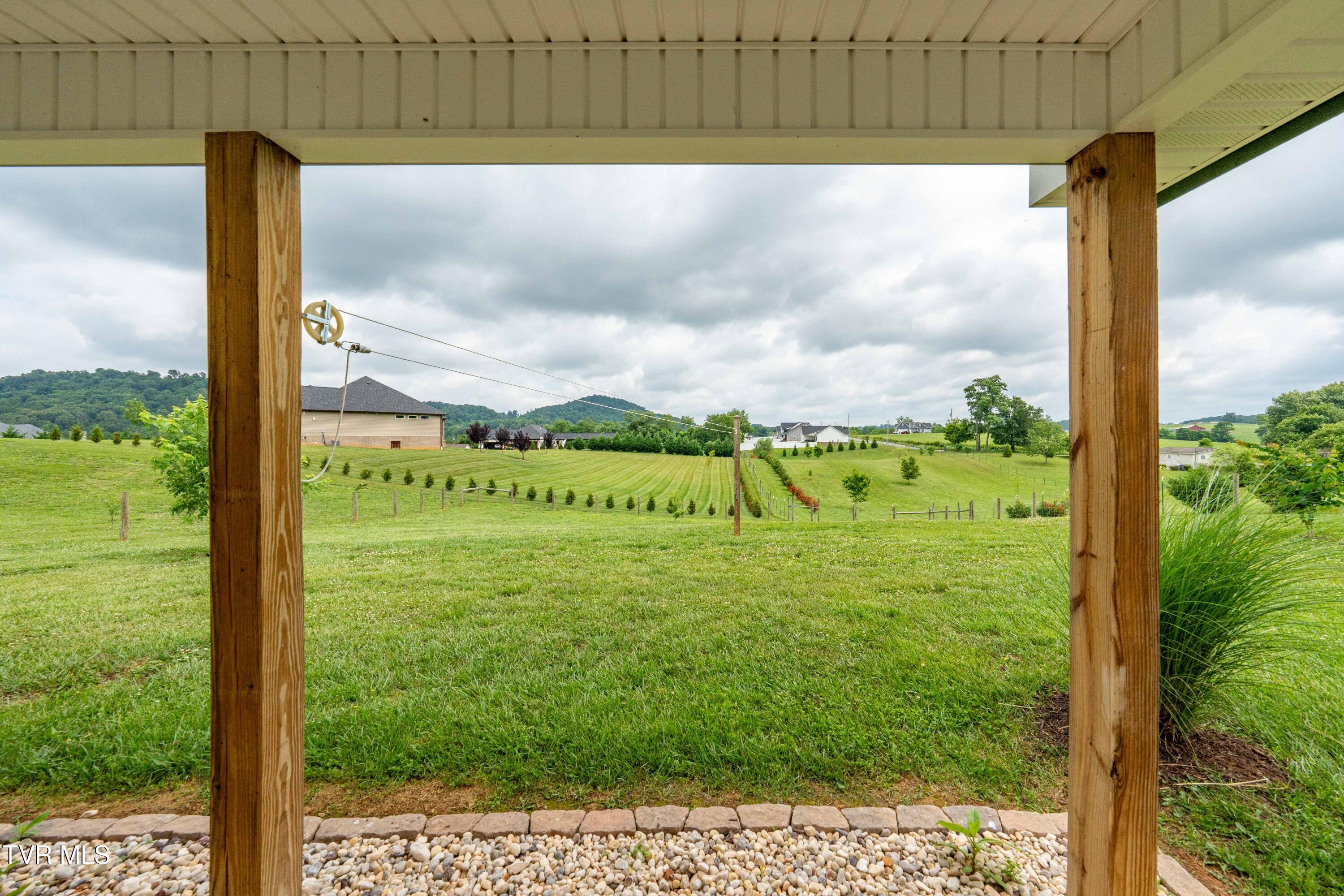595 Pleasant Valley Road
