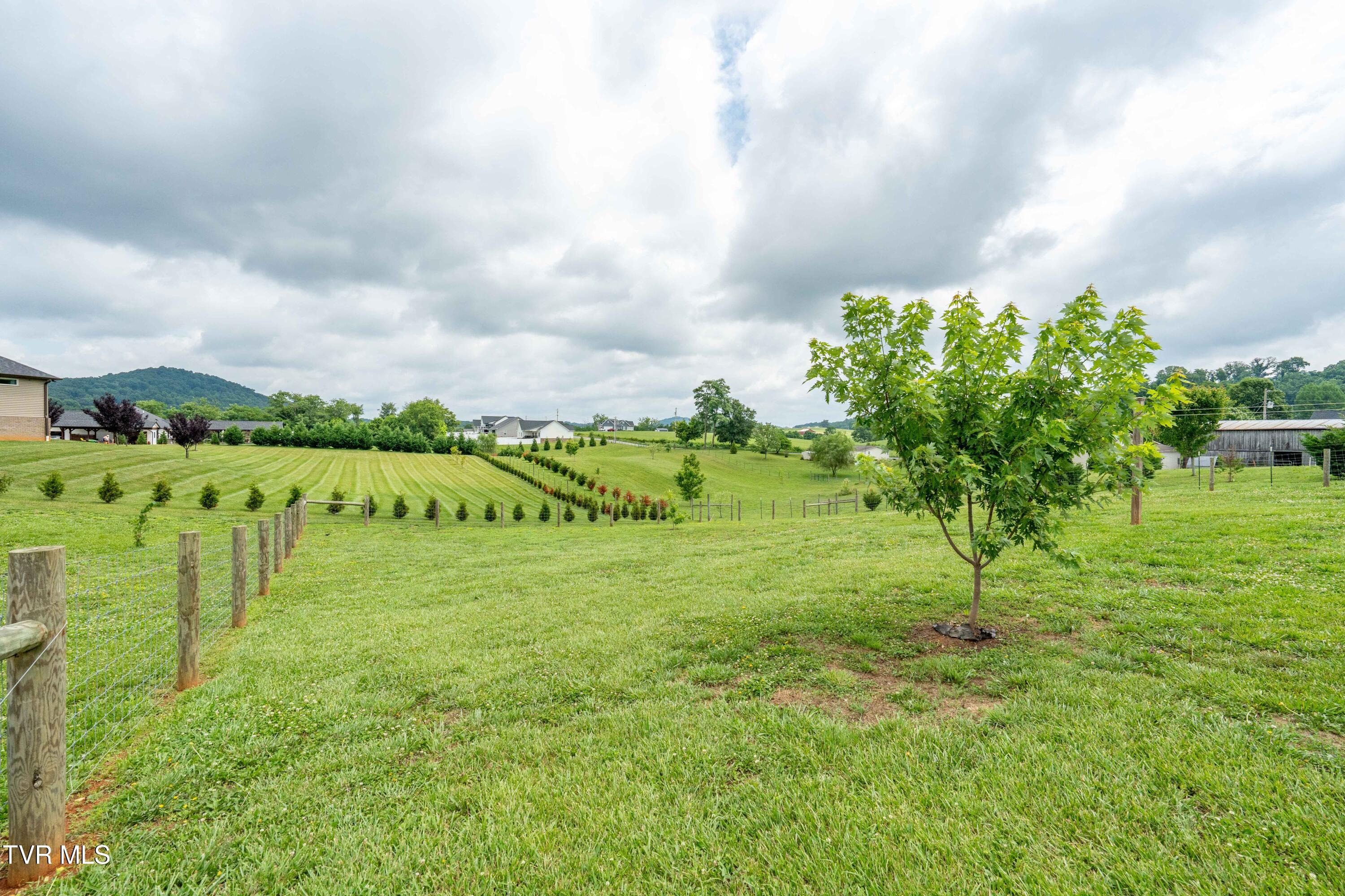 595 Pleasant Valley Road