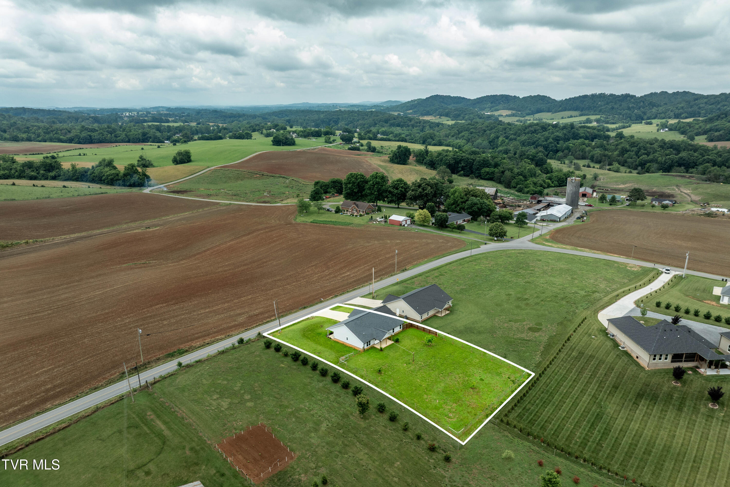 595 Pleasant Valley Road