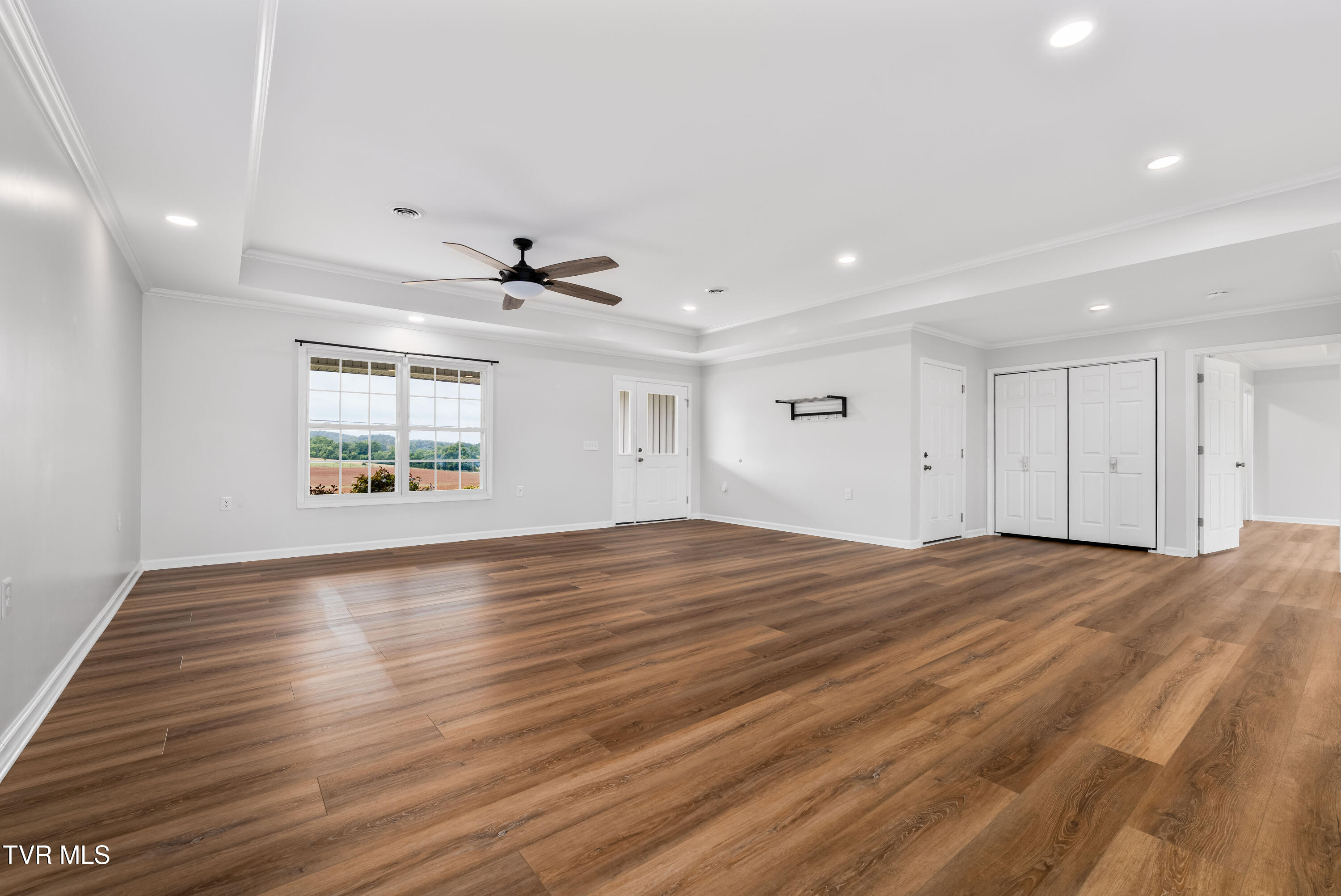 595 Pleasant Valley Road