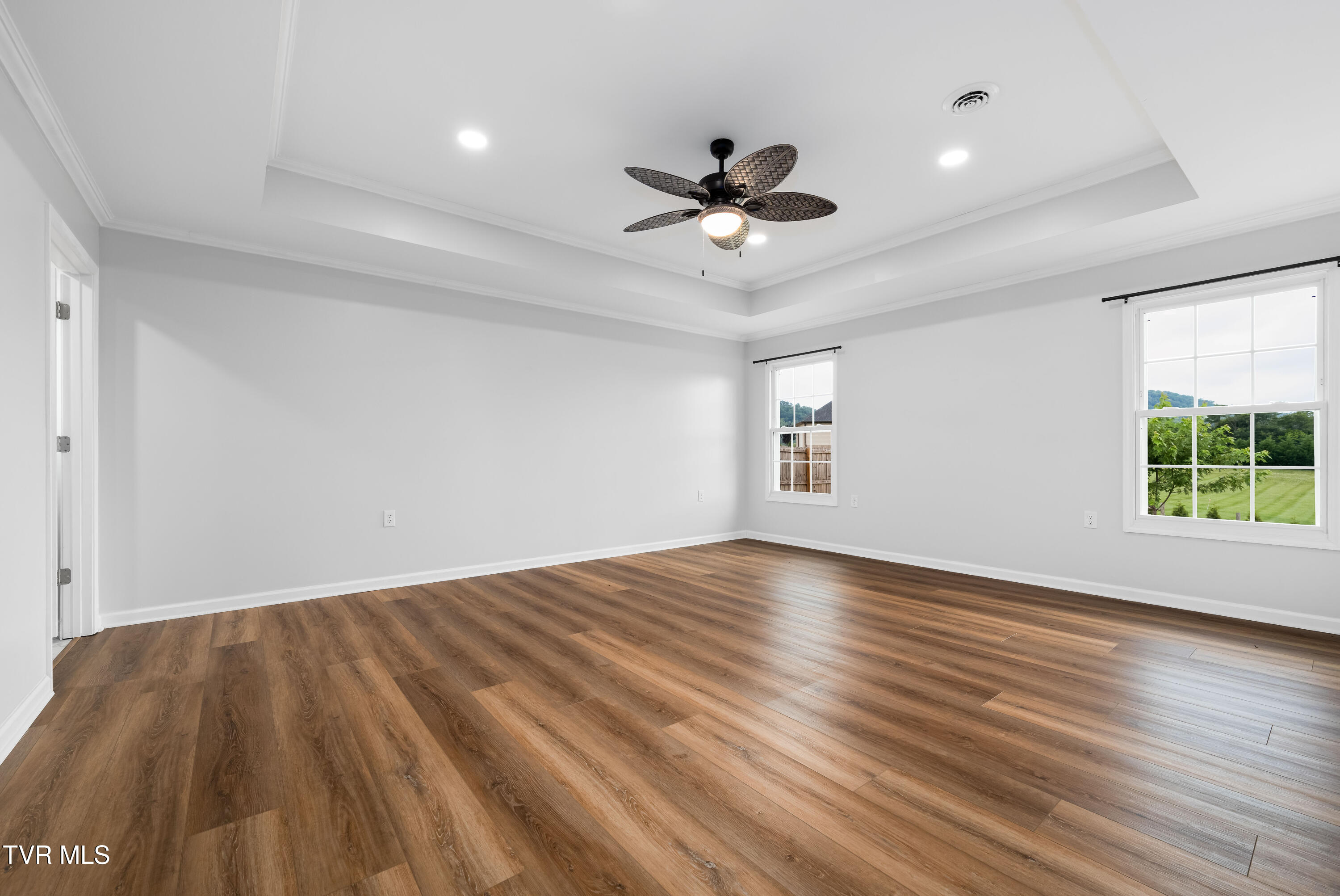595 Pleasant Valley Road