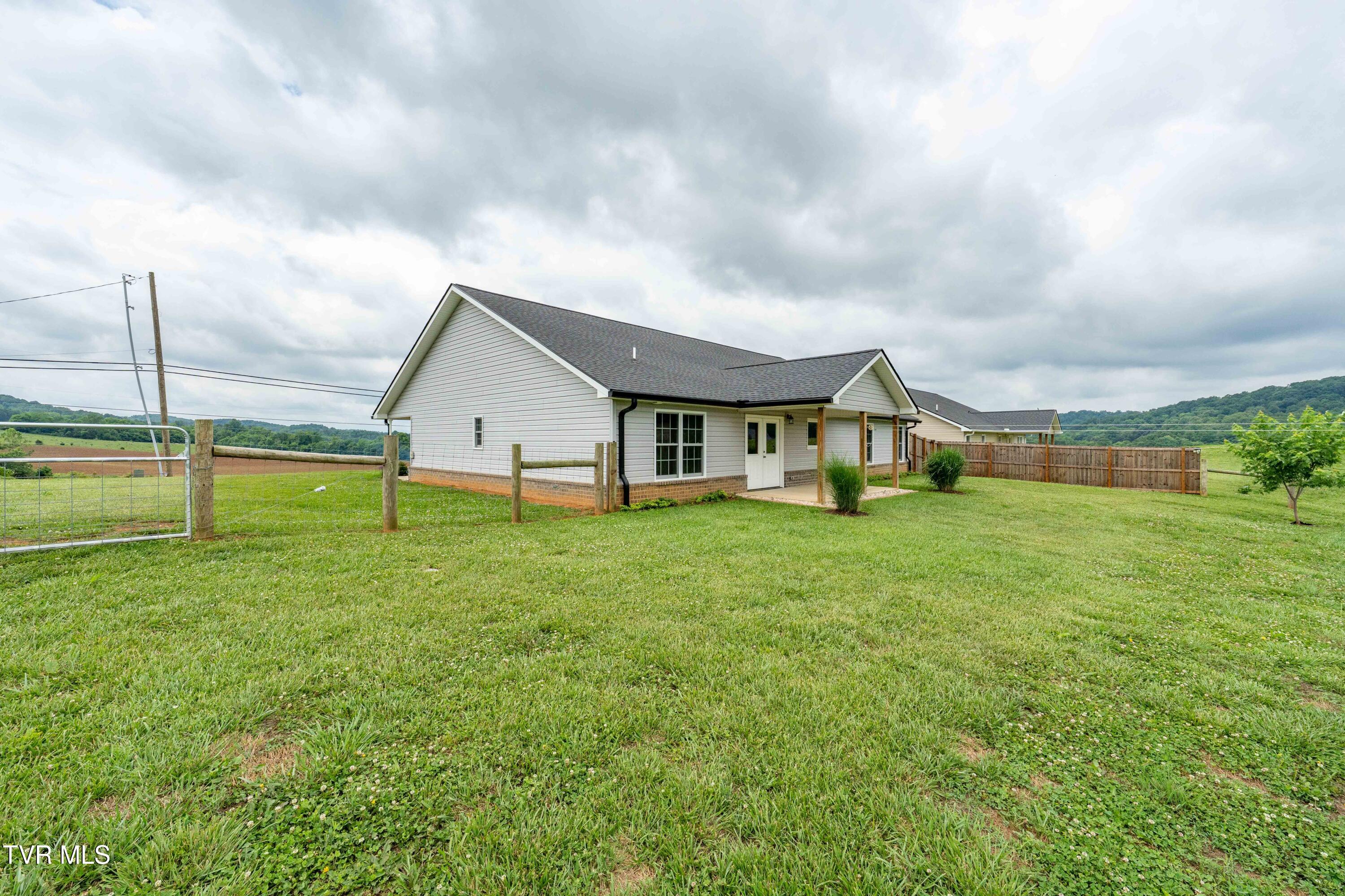 595 Pleasant Valley Road