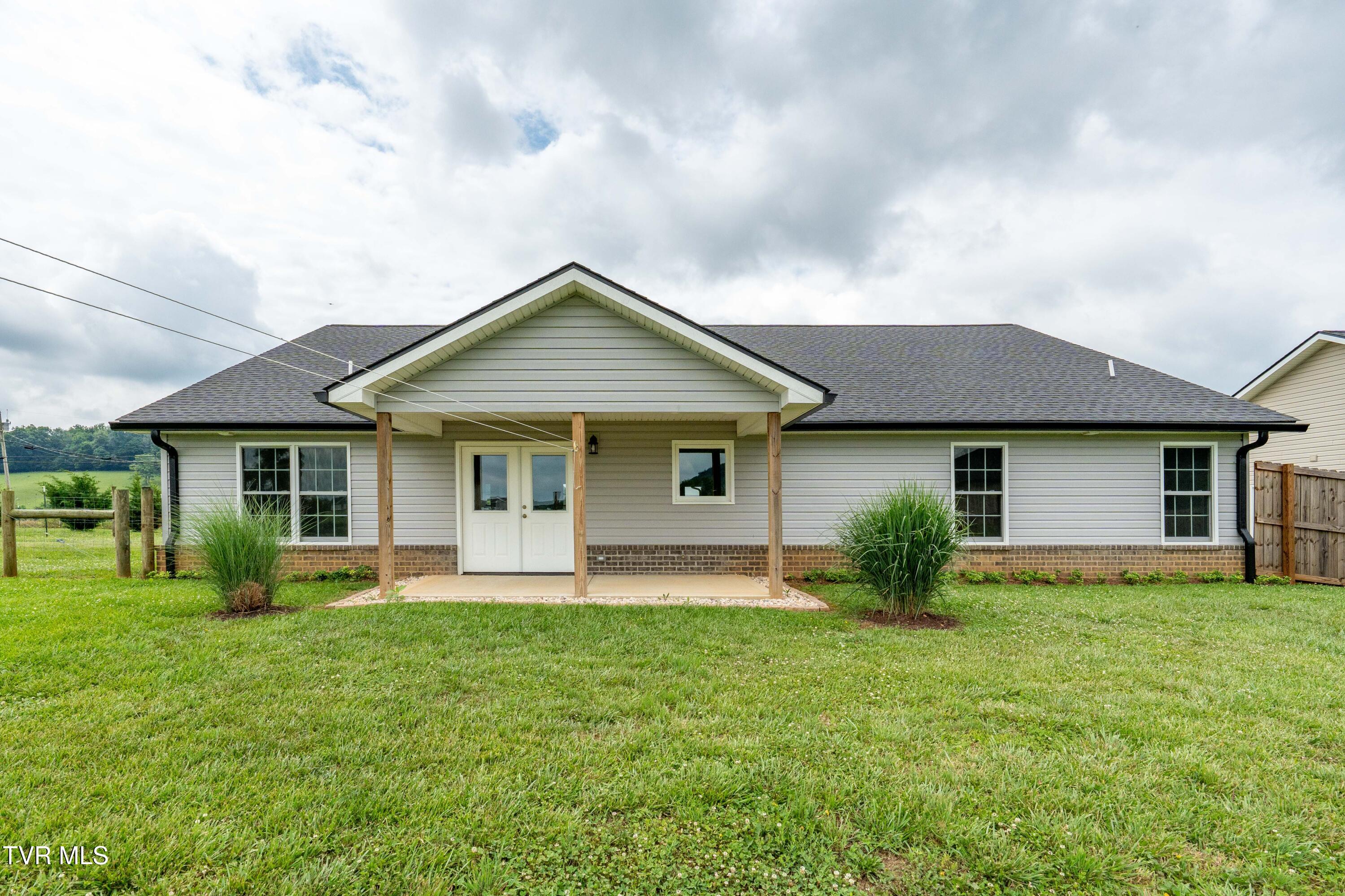 595 Pleasant Valley Road