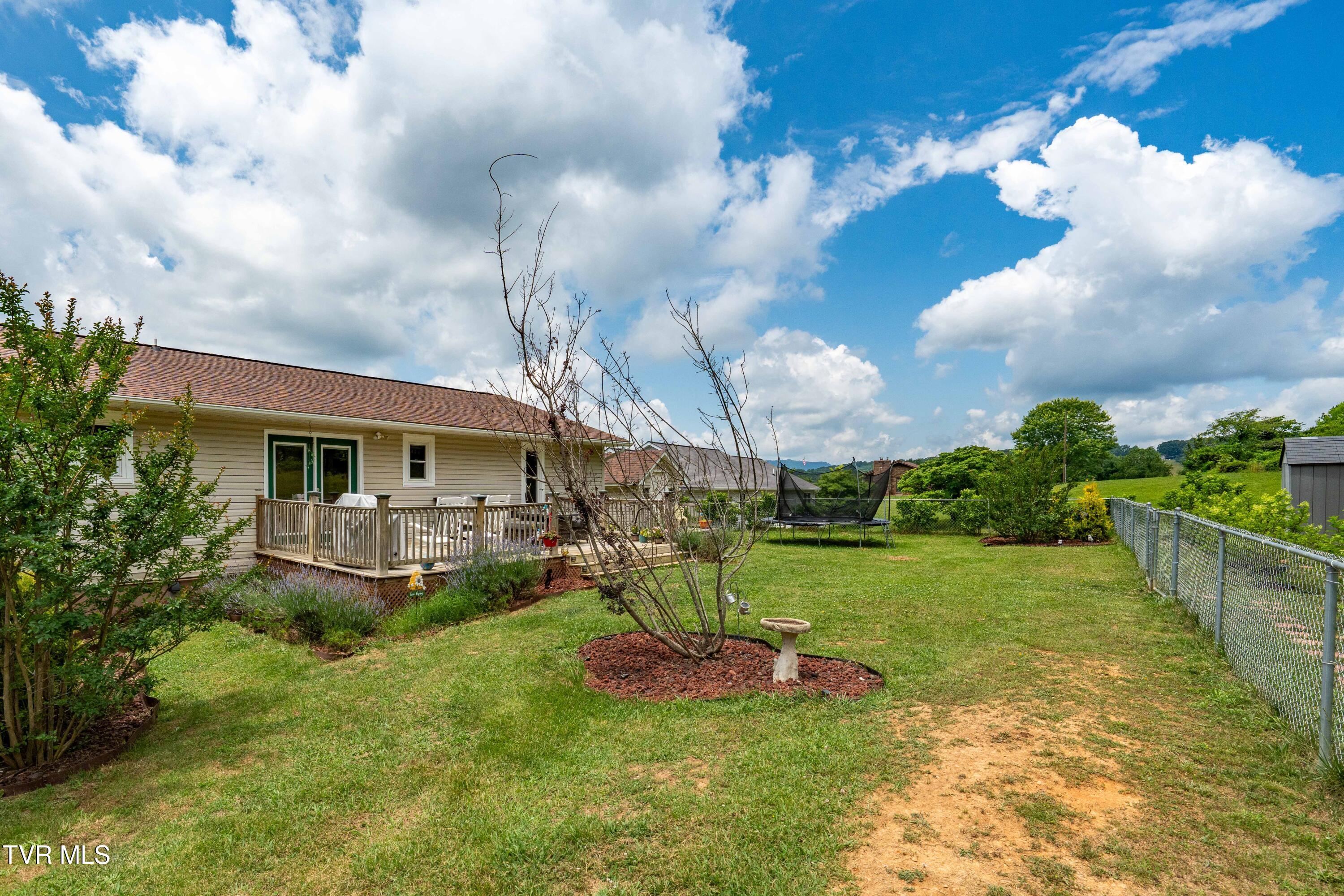 3433 Highway 81