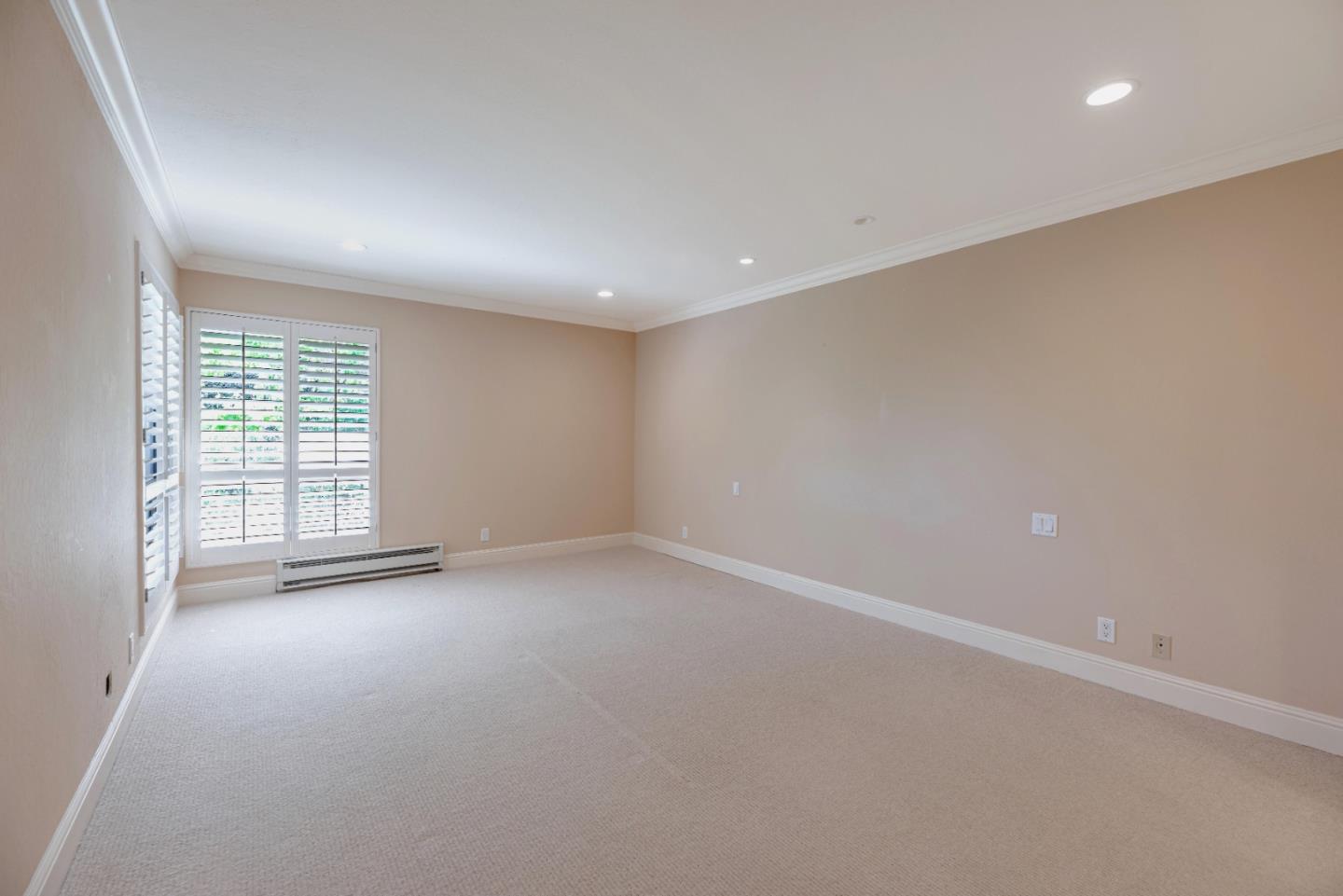 58 N El Camino Real 319