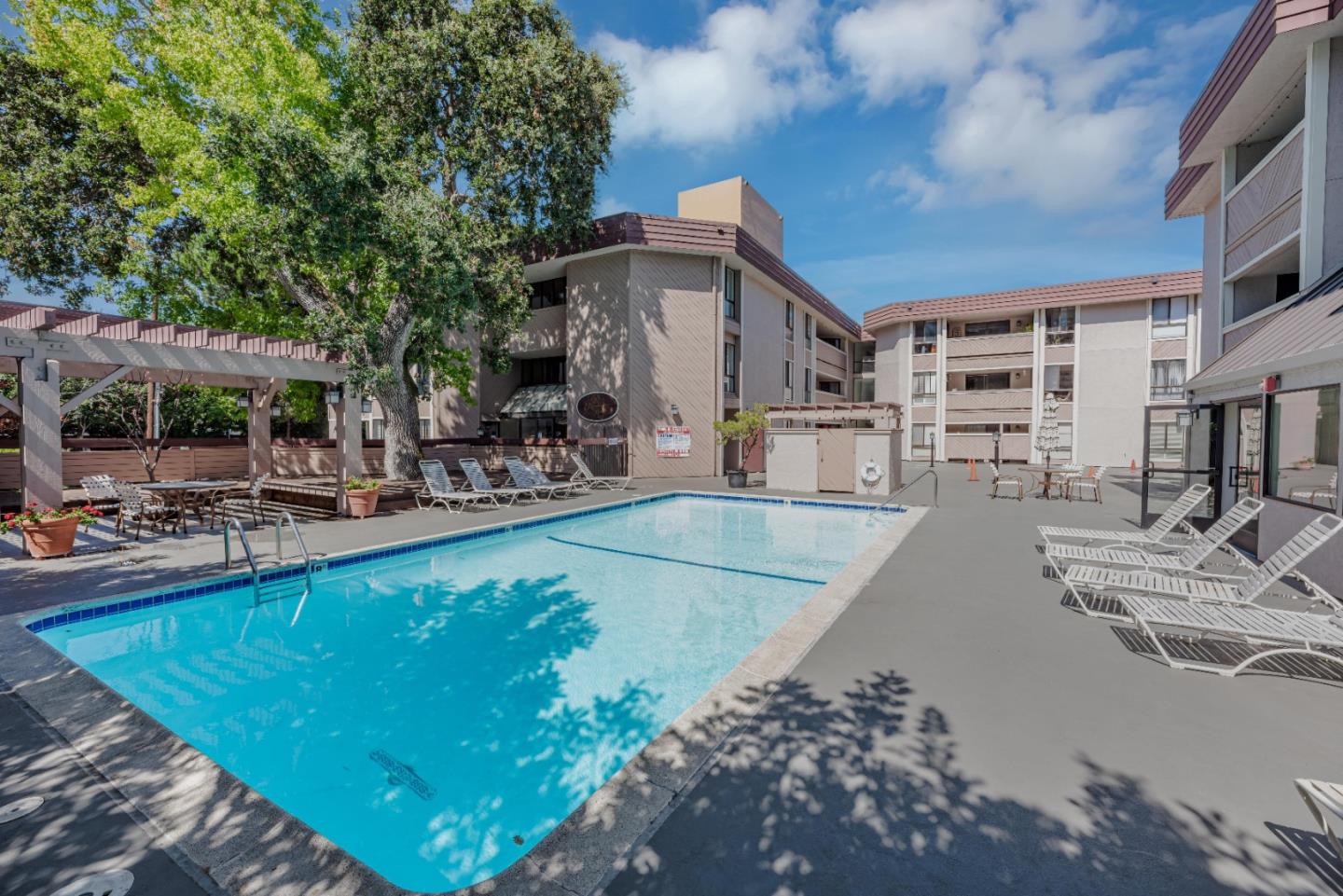 58 N El Camino Real 319