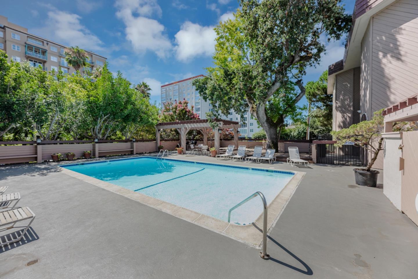 58 N El Camino Real 319