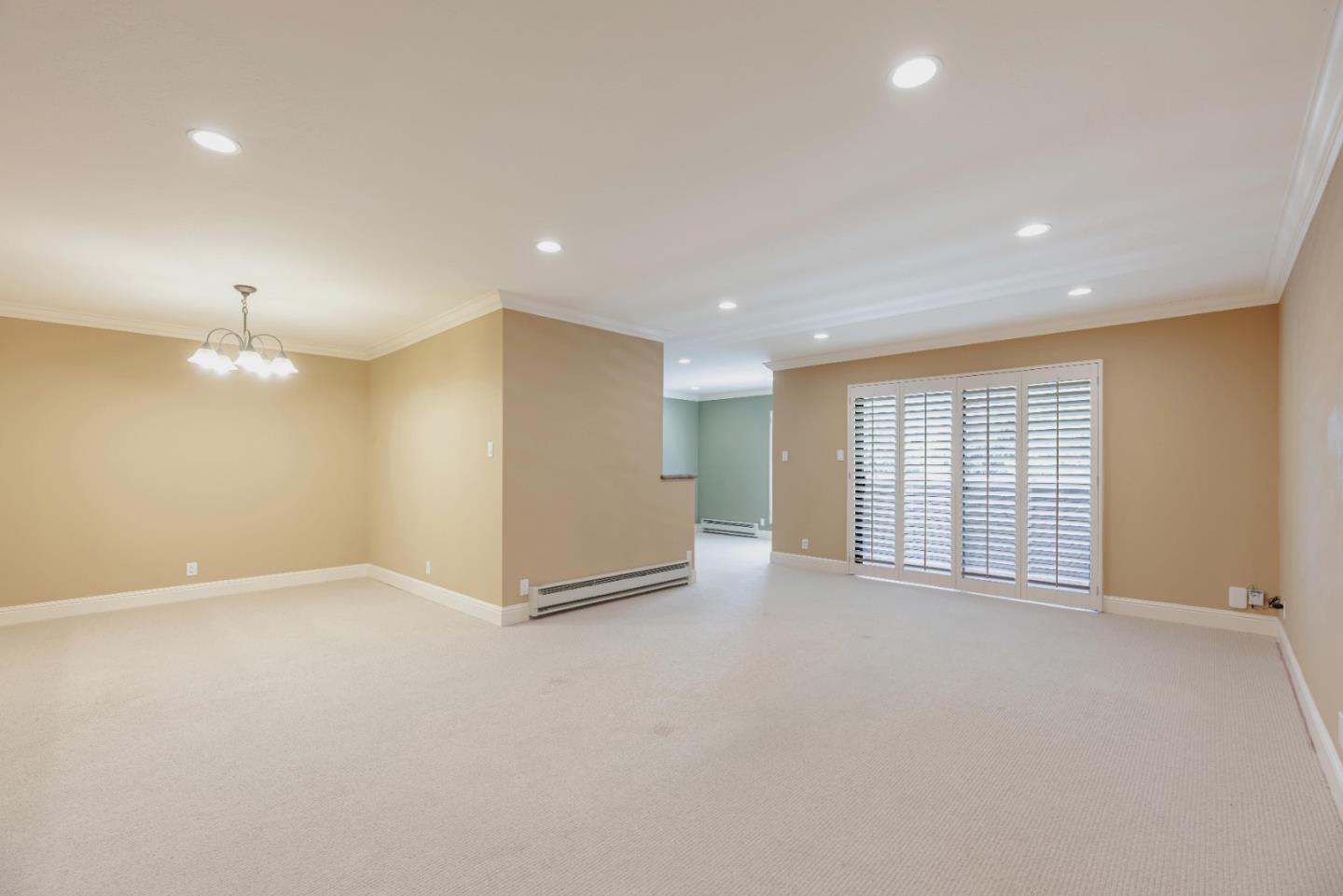 58 N El Camino Real 319