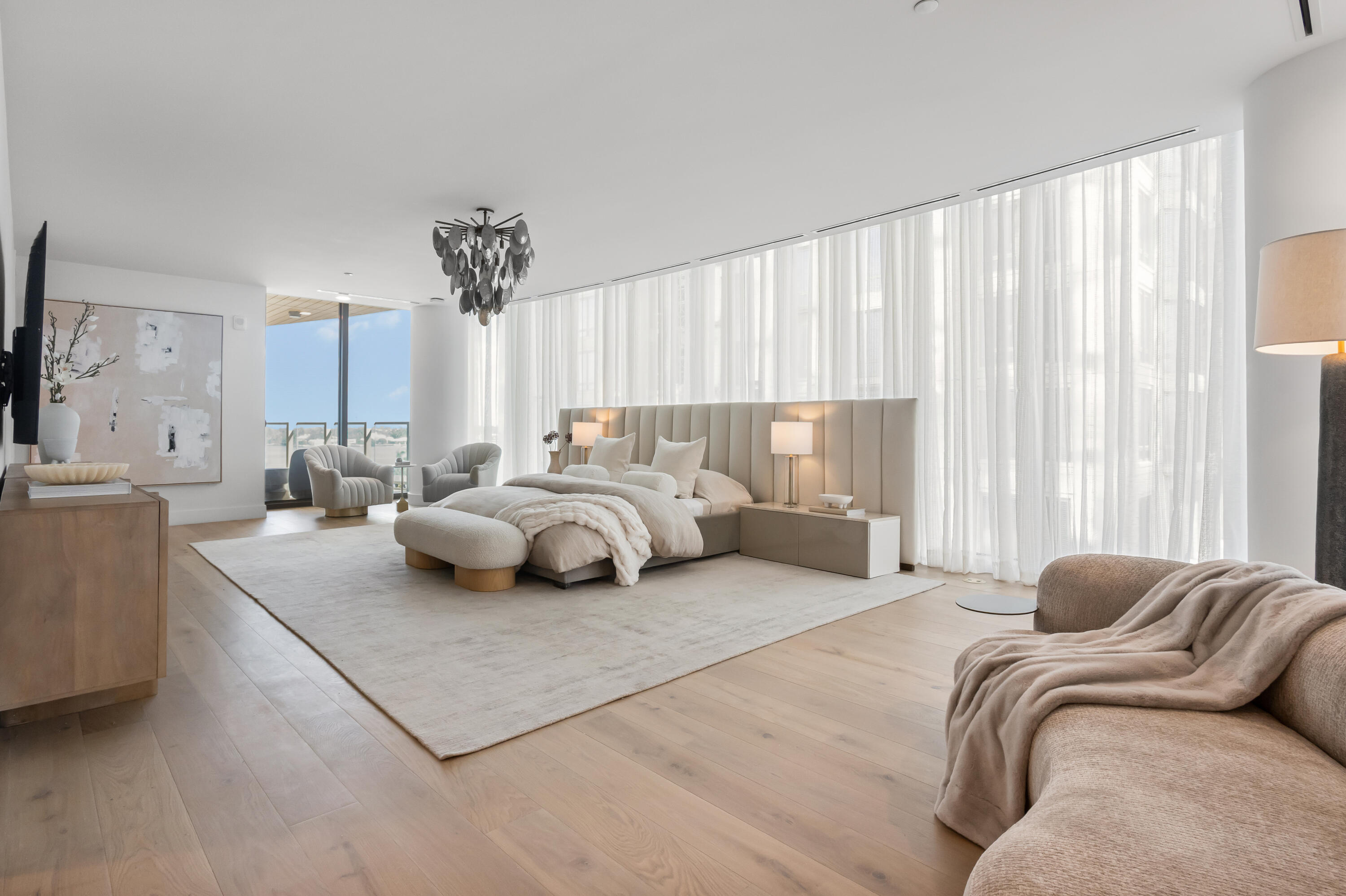 1333 S FLAGLER Drive 402