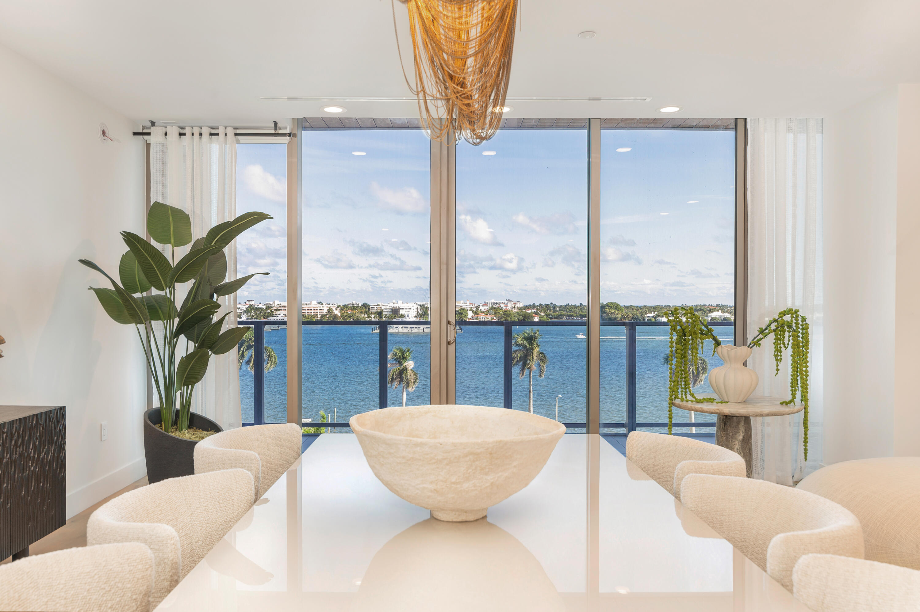 1333 S FLAGLER Drive 402