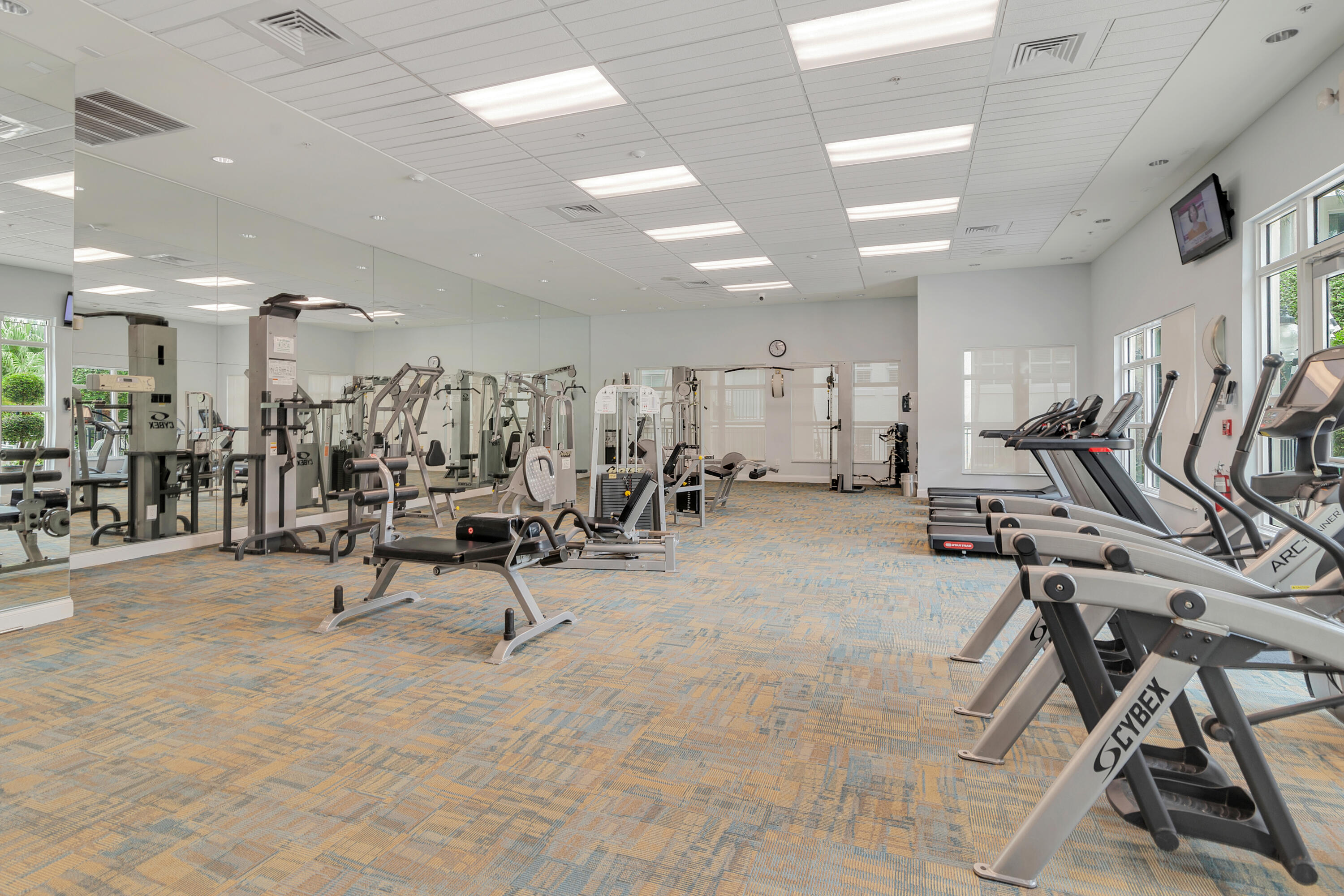 600 S Dixie Highway 702