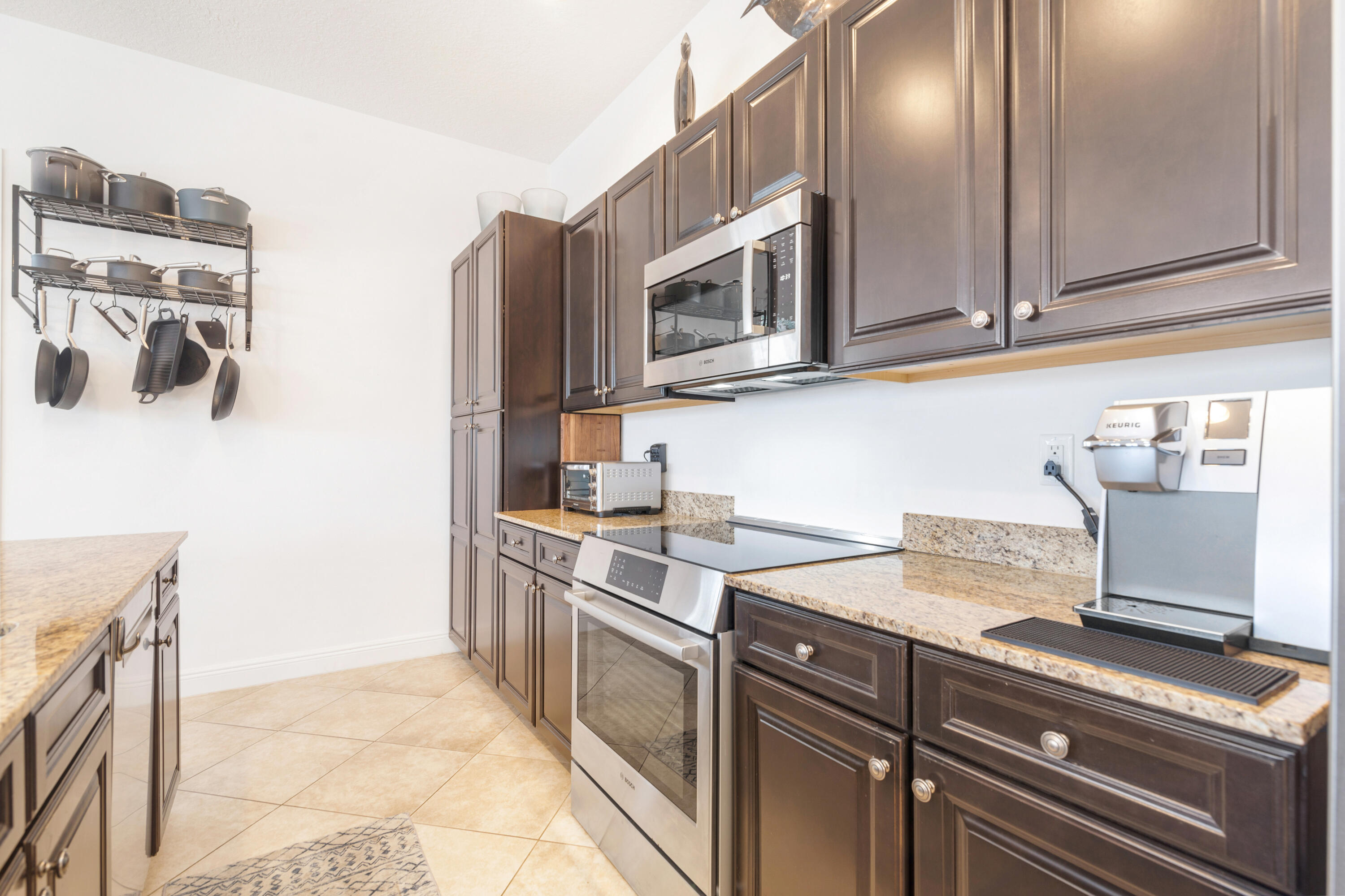 3600 S Dixie Highway 200