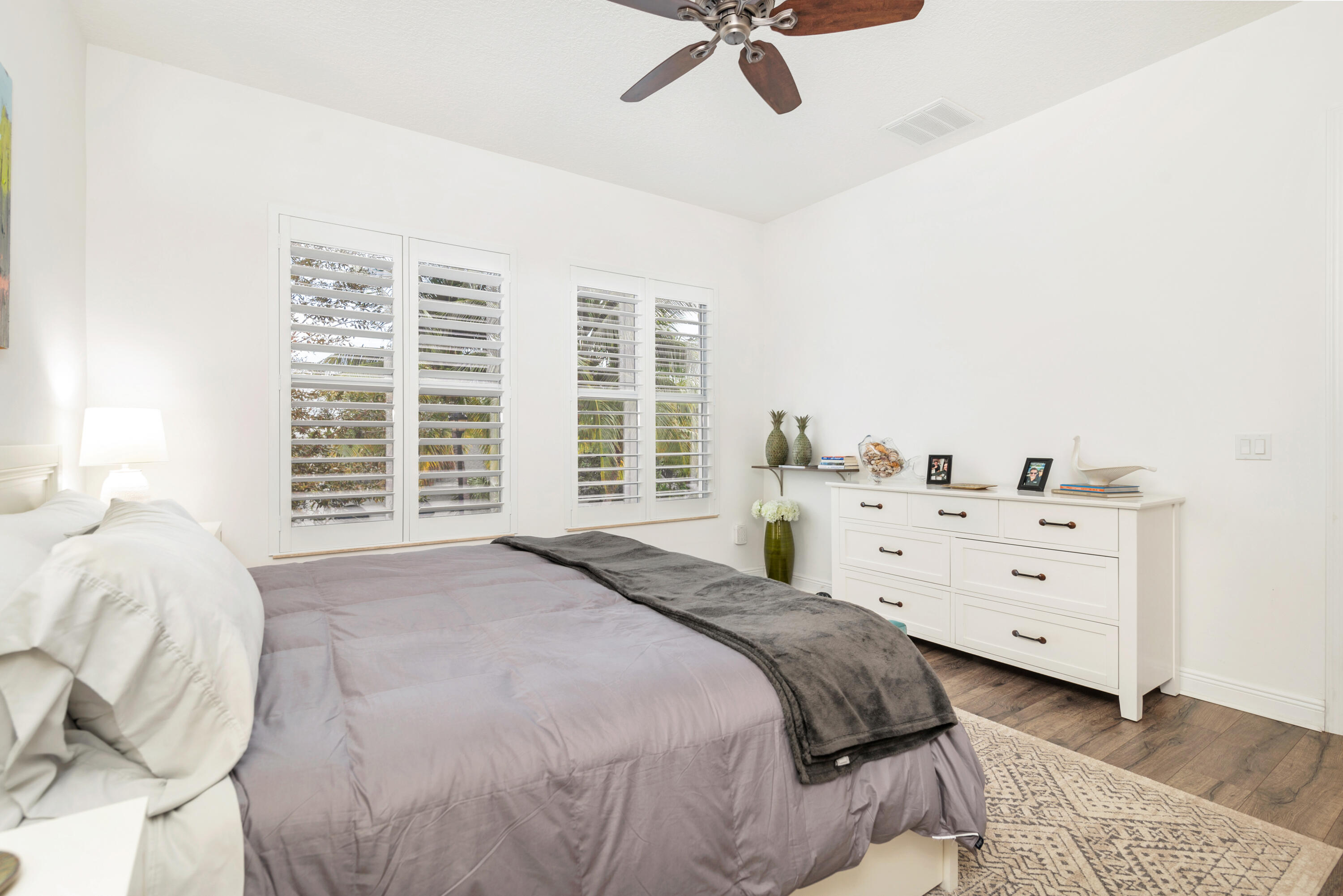 3600 S Dixie Highway 200