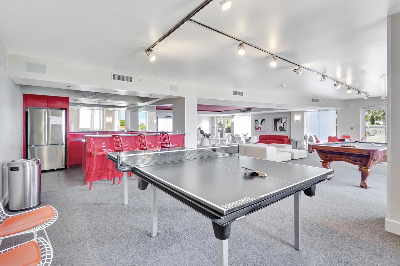 1551 N Flagler Drive 806
