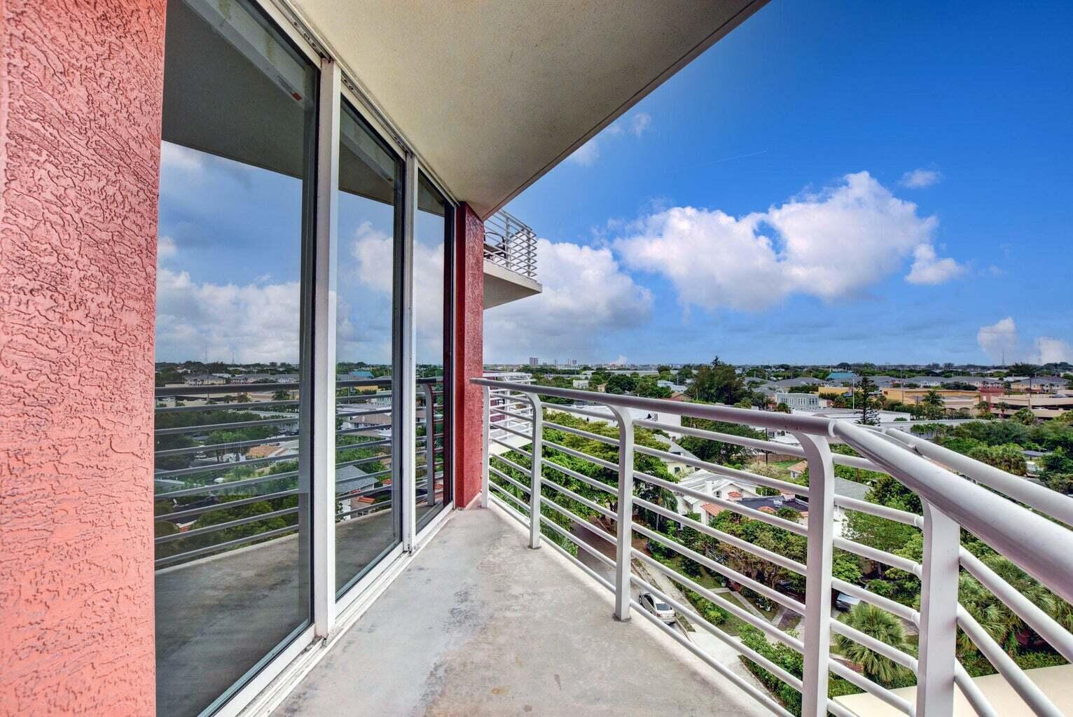 1551 N Flagler Drive 806