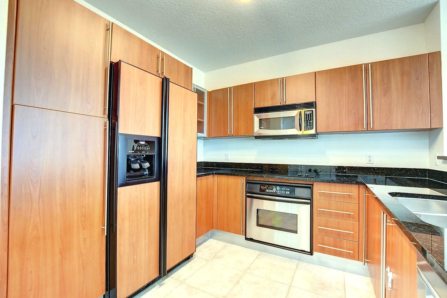 1551 N Flagler Drive 806