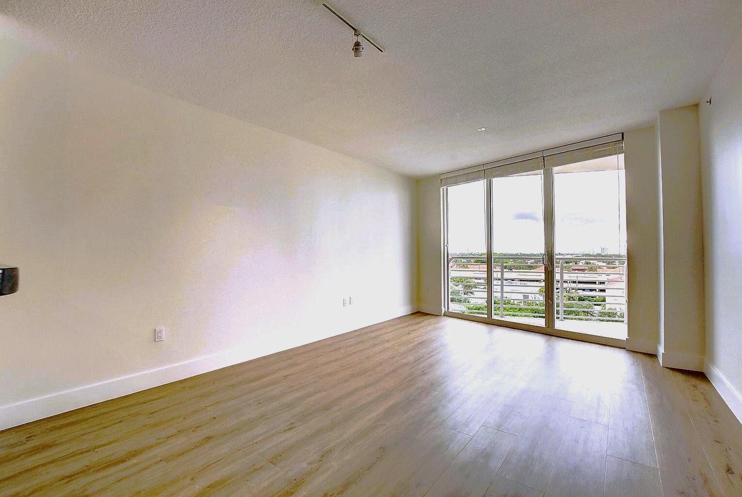 1551 N Flagler Drive 806