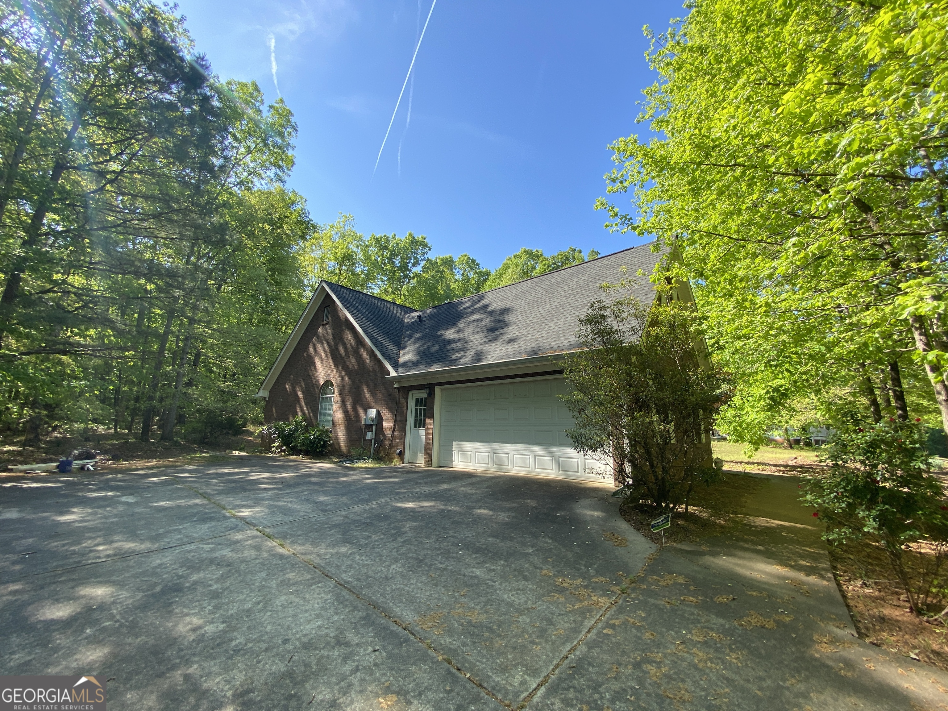 312 Cascade Court