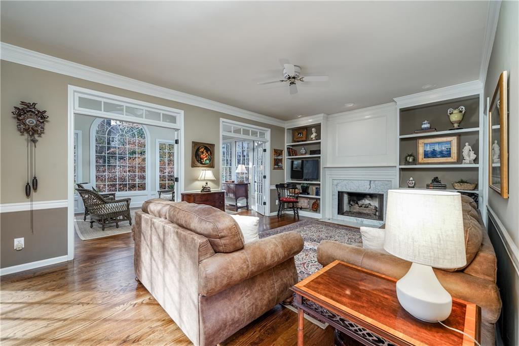 3980 Devon Oaks Drive NE