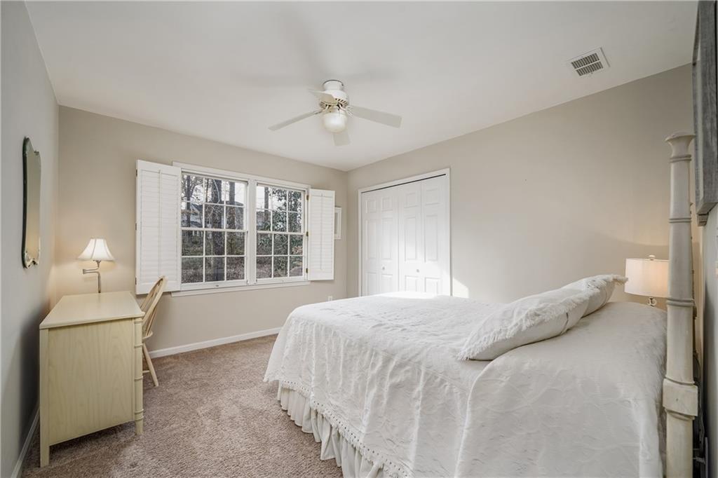 3980 Devon Oaks Drive NE