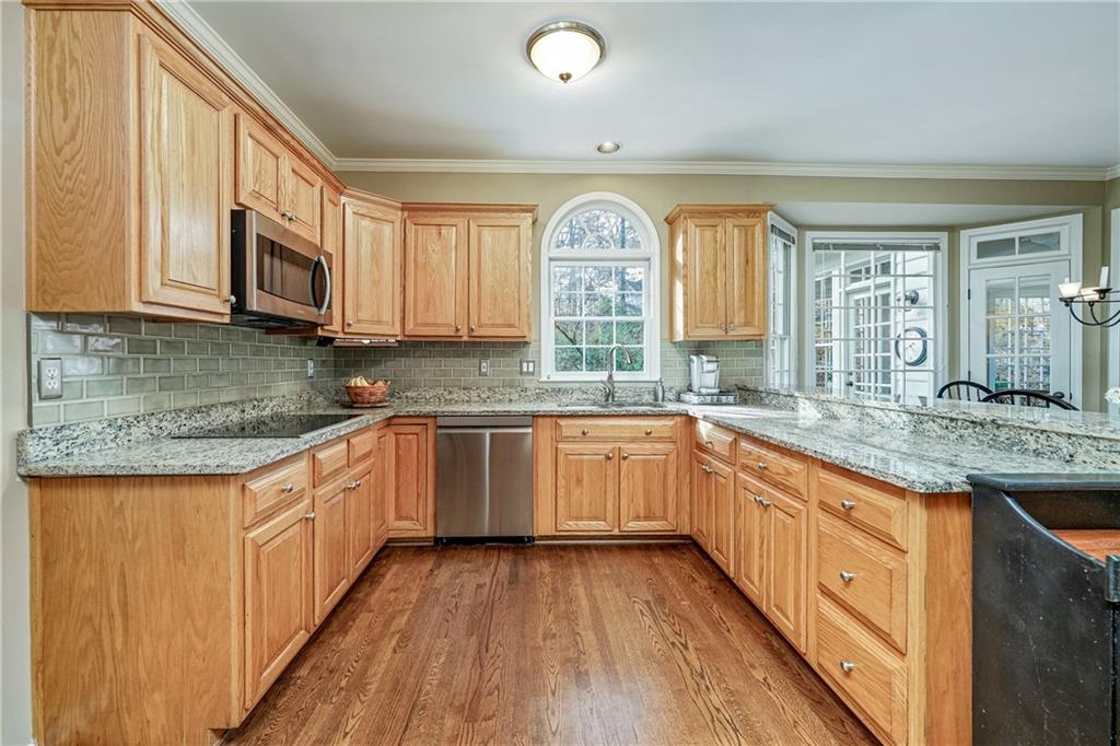 3980 Devon Oaks Drive NE