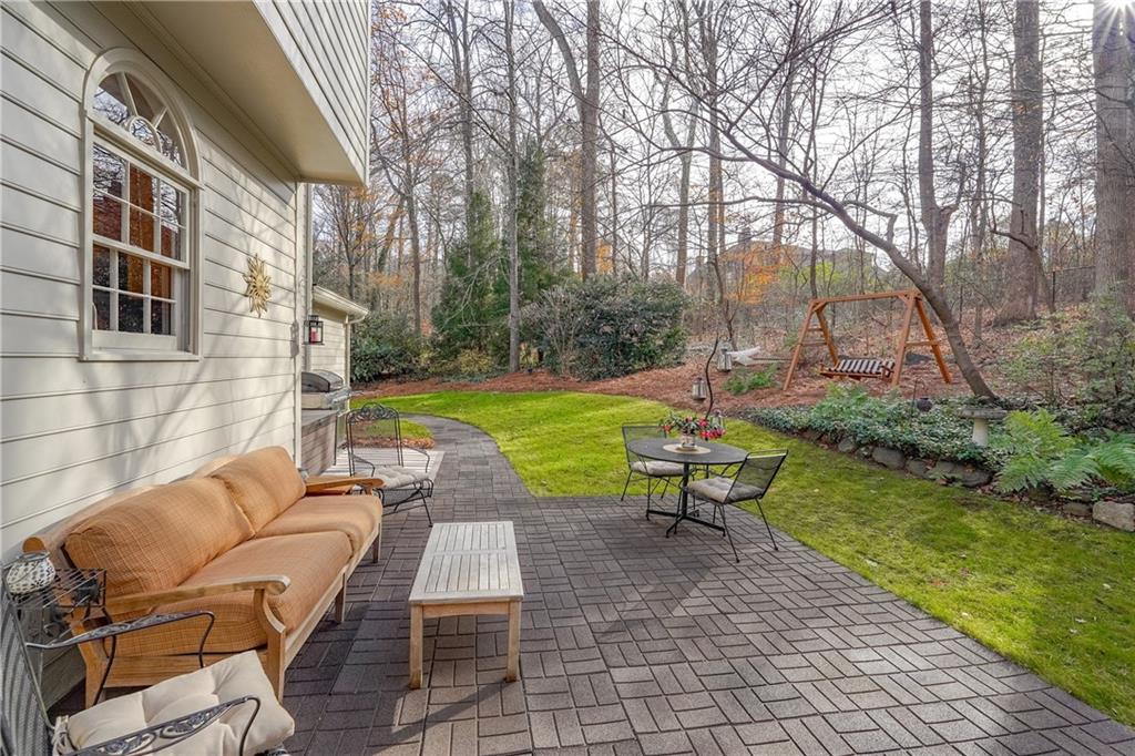 3980 Devon Oaks Drive NE