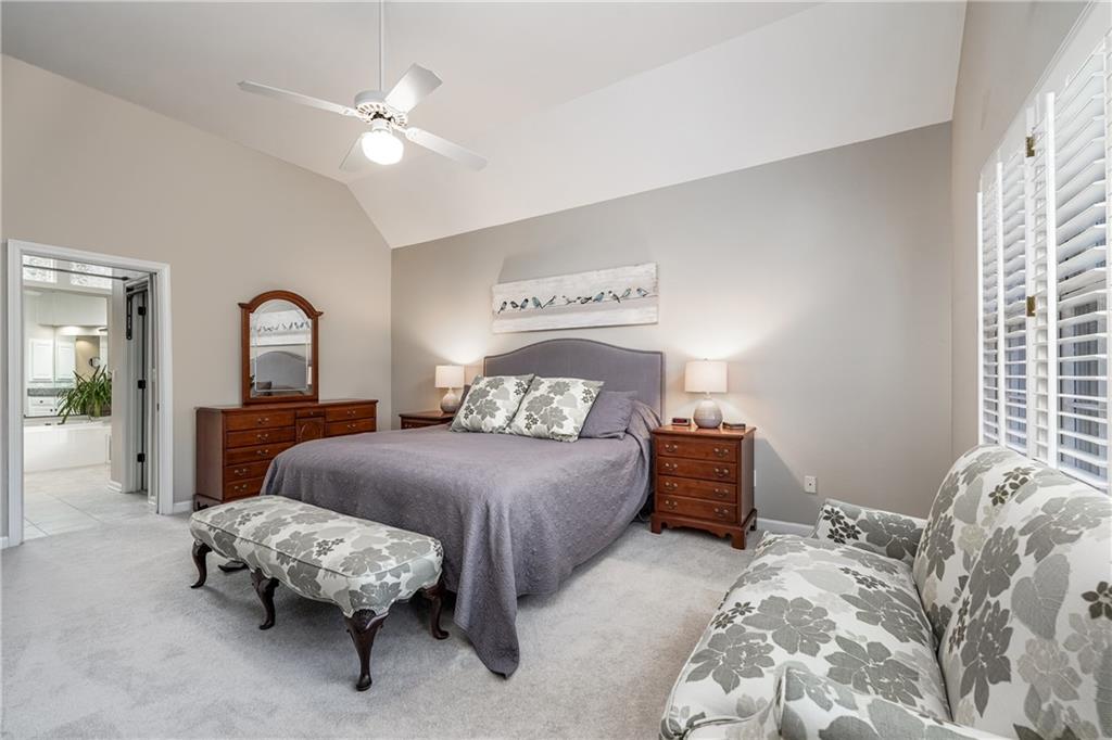 3980 Devon Oaks Drive NE