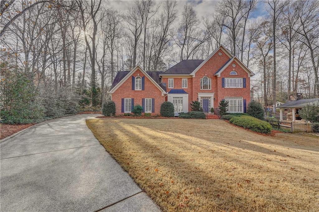 3980 Devon Oaks Drive NE