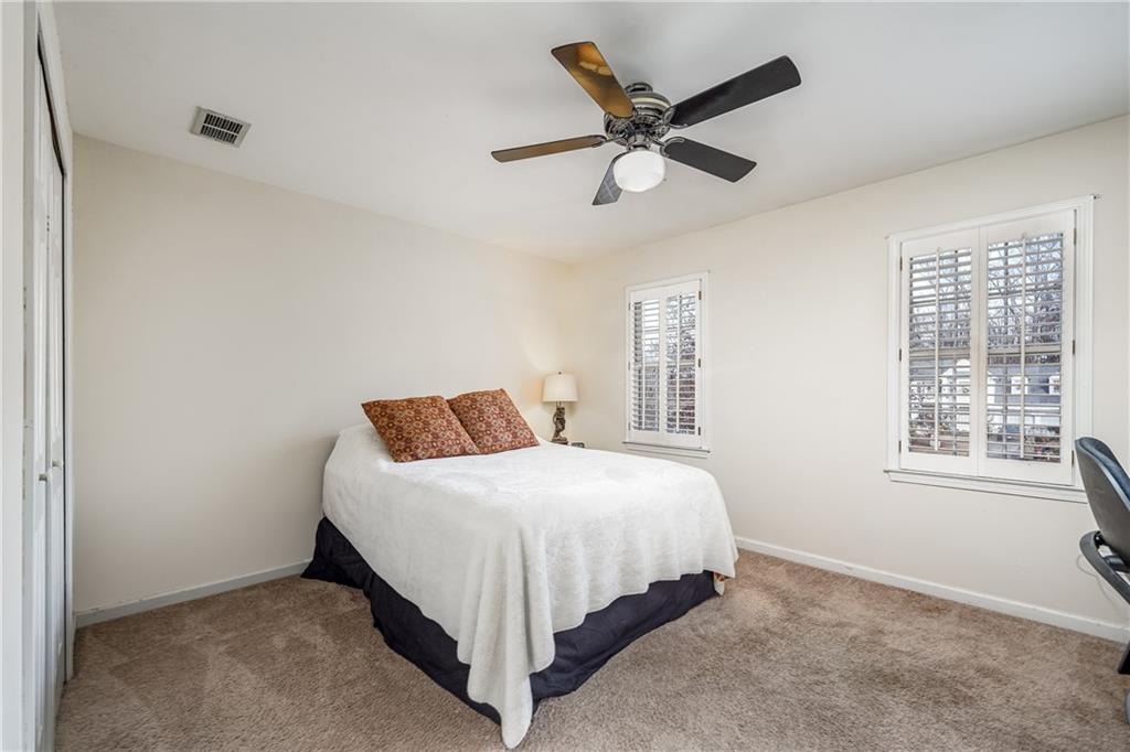 3980 Devon Oaks Drive NE