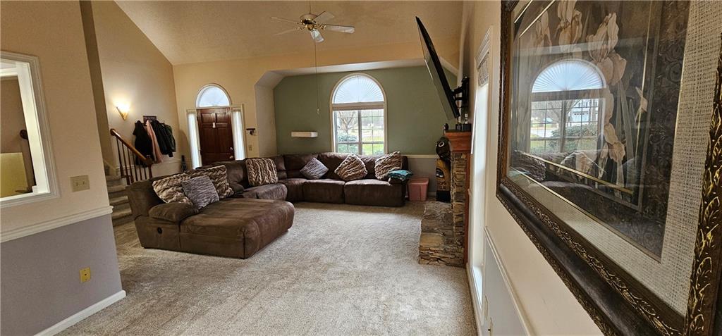 5935 Rolling Oaks Drive