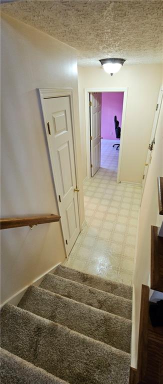 5935 Rolling Oaks Drive