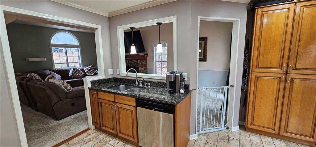 5935 Rolling Oaks Drive