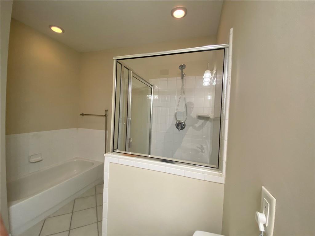 2405 Stratford Commons Unit 2405