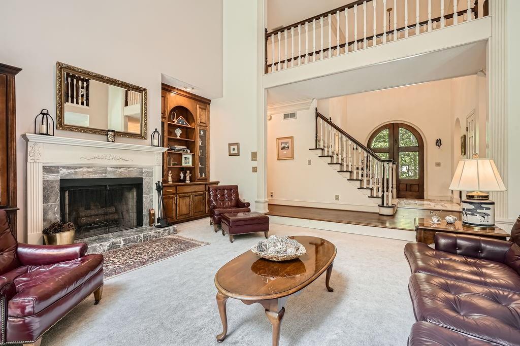 5161 Hermitage Drive