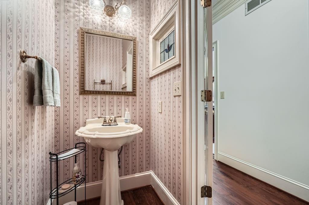 5161 Hermitage Drive