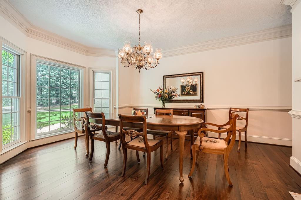 5161 Hermitage Drive